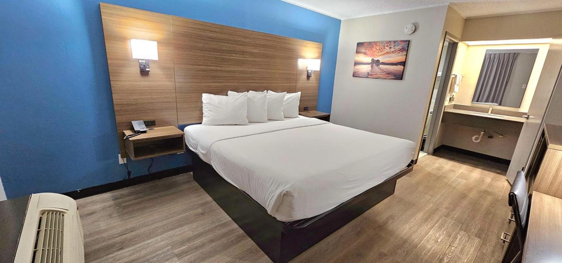 SureStay Studio by Best Western Victoria photo 8