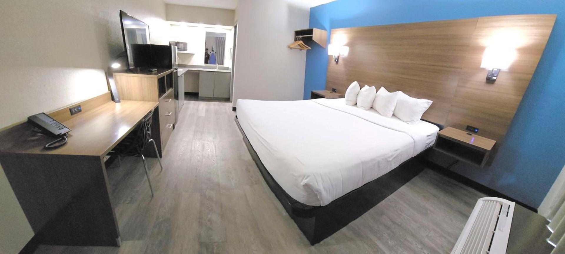 SureStay Studio by Best Western Victoria photo 13