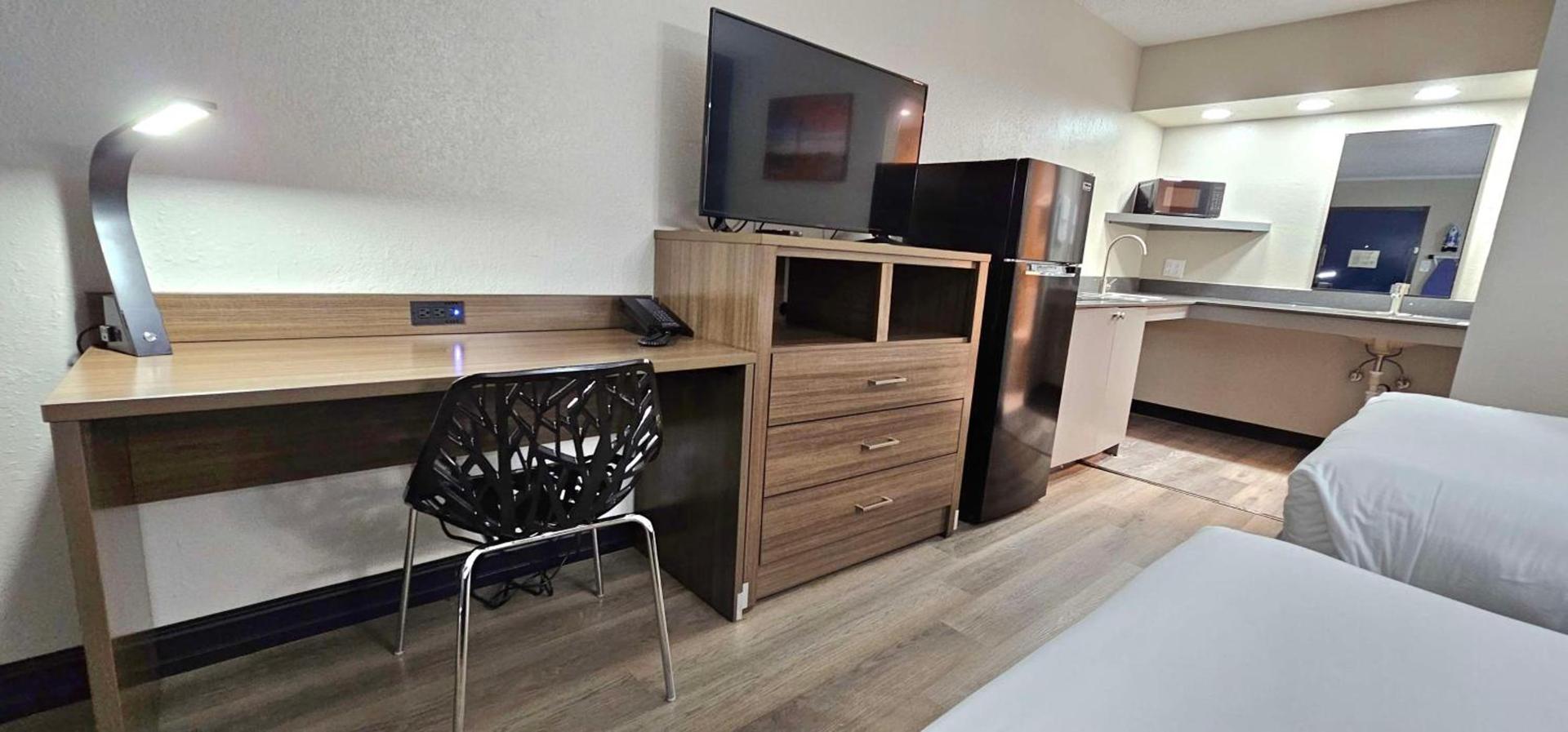 SureStay Studio by Best Western Victoria photo 16