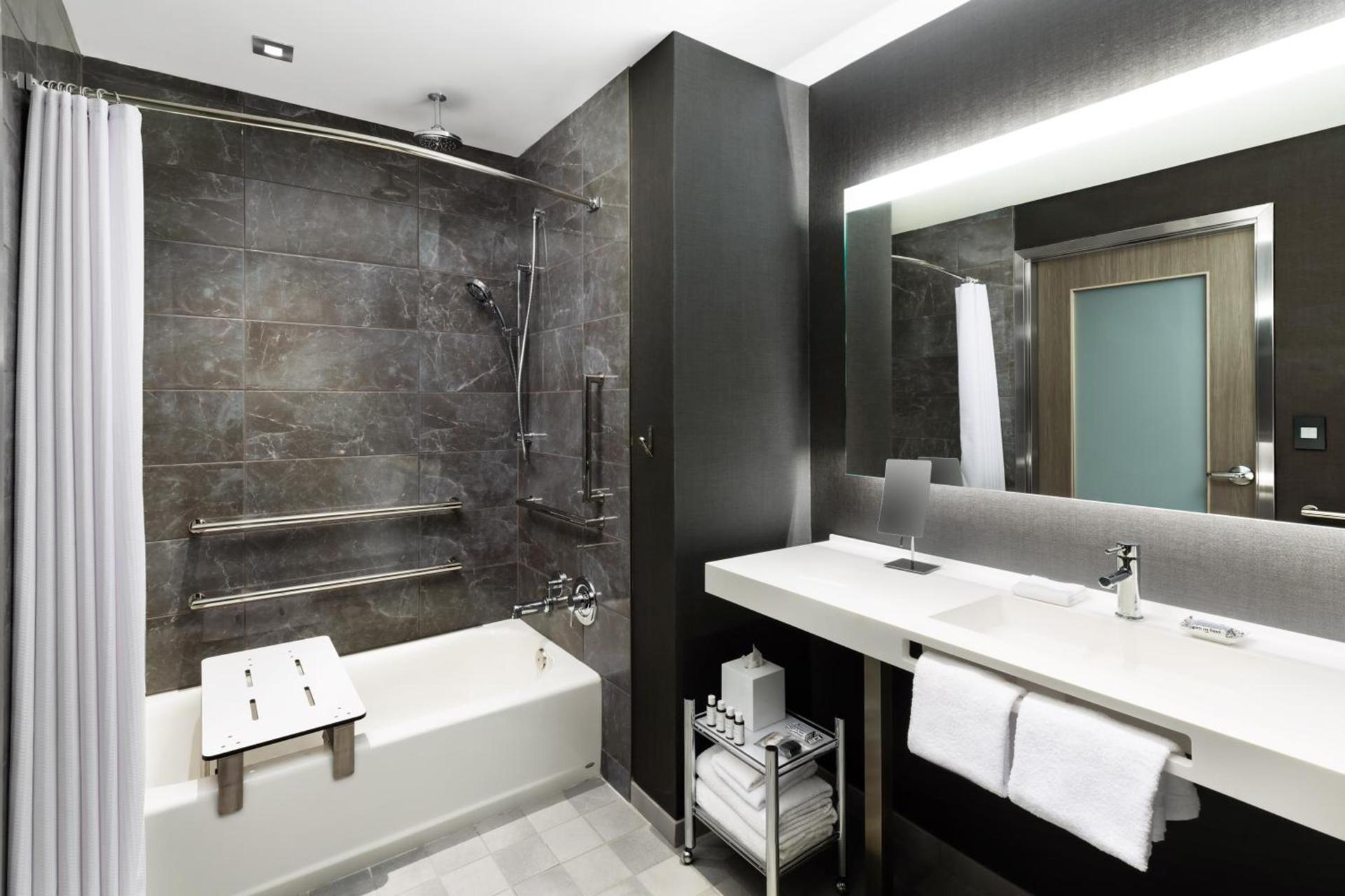 AC Hotel by Marriott Bethesda Downtown photo 4