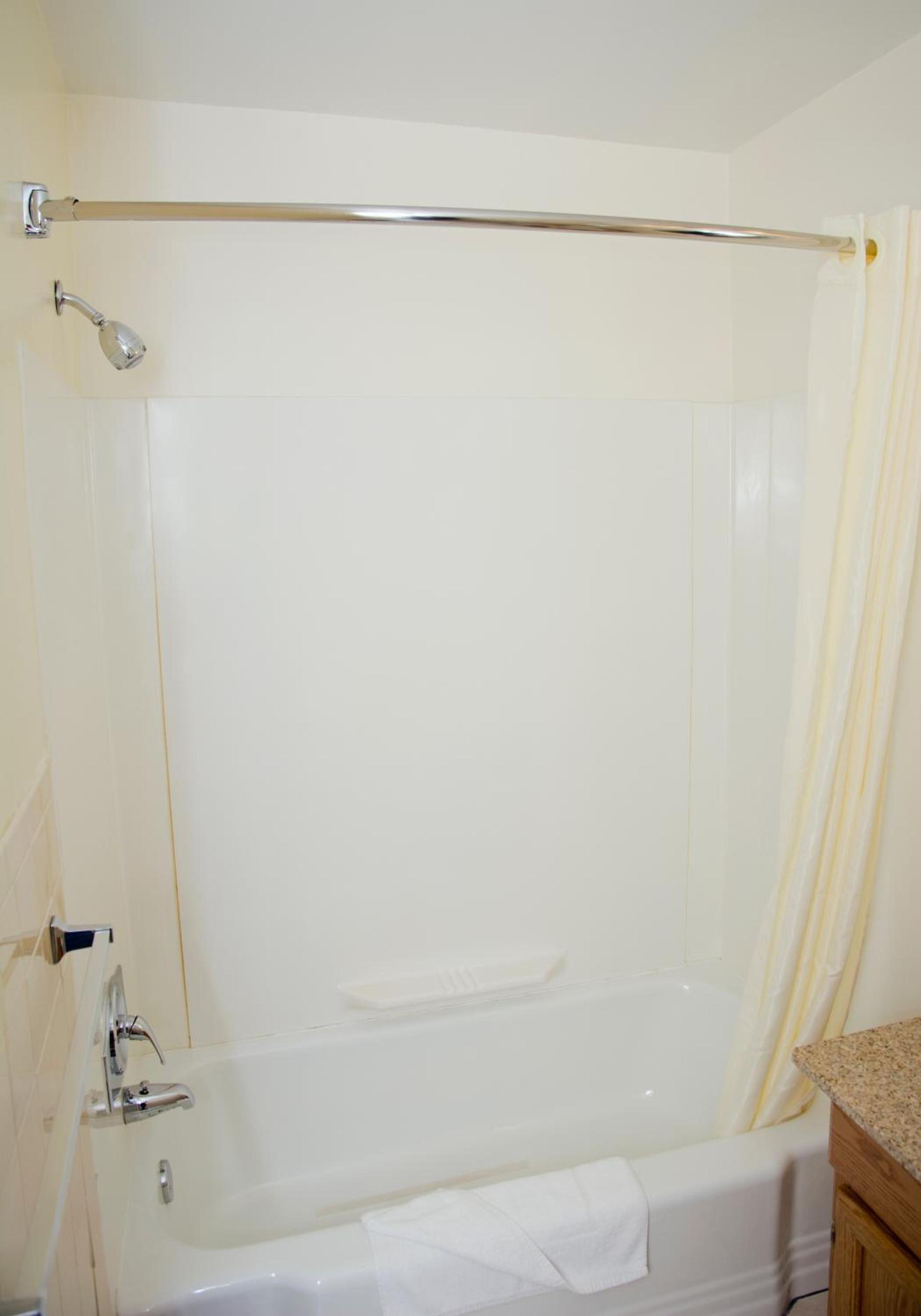 Travelers Inn photo 42