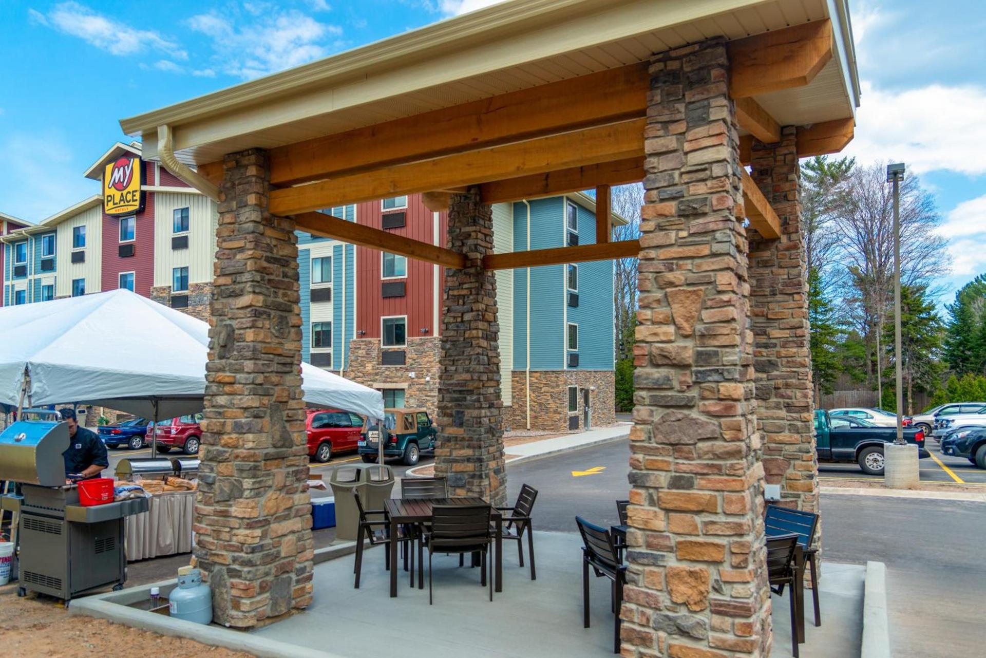 My Place Hotel-Marquette, MI photo 5
