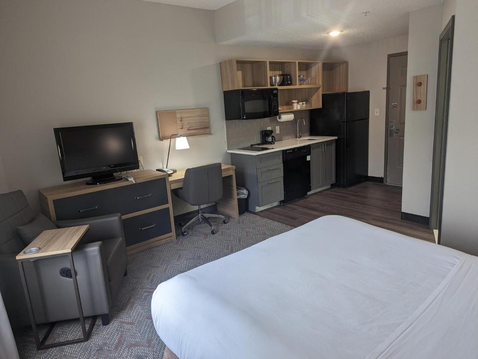 Candlewood Suites Wilson by IHG photo 13
