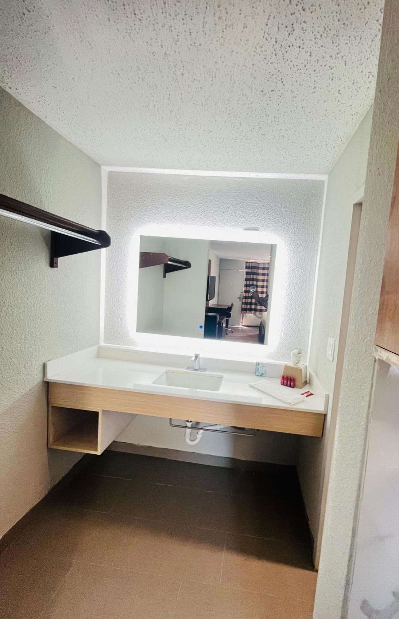 North Villa extended stay photo 13