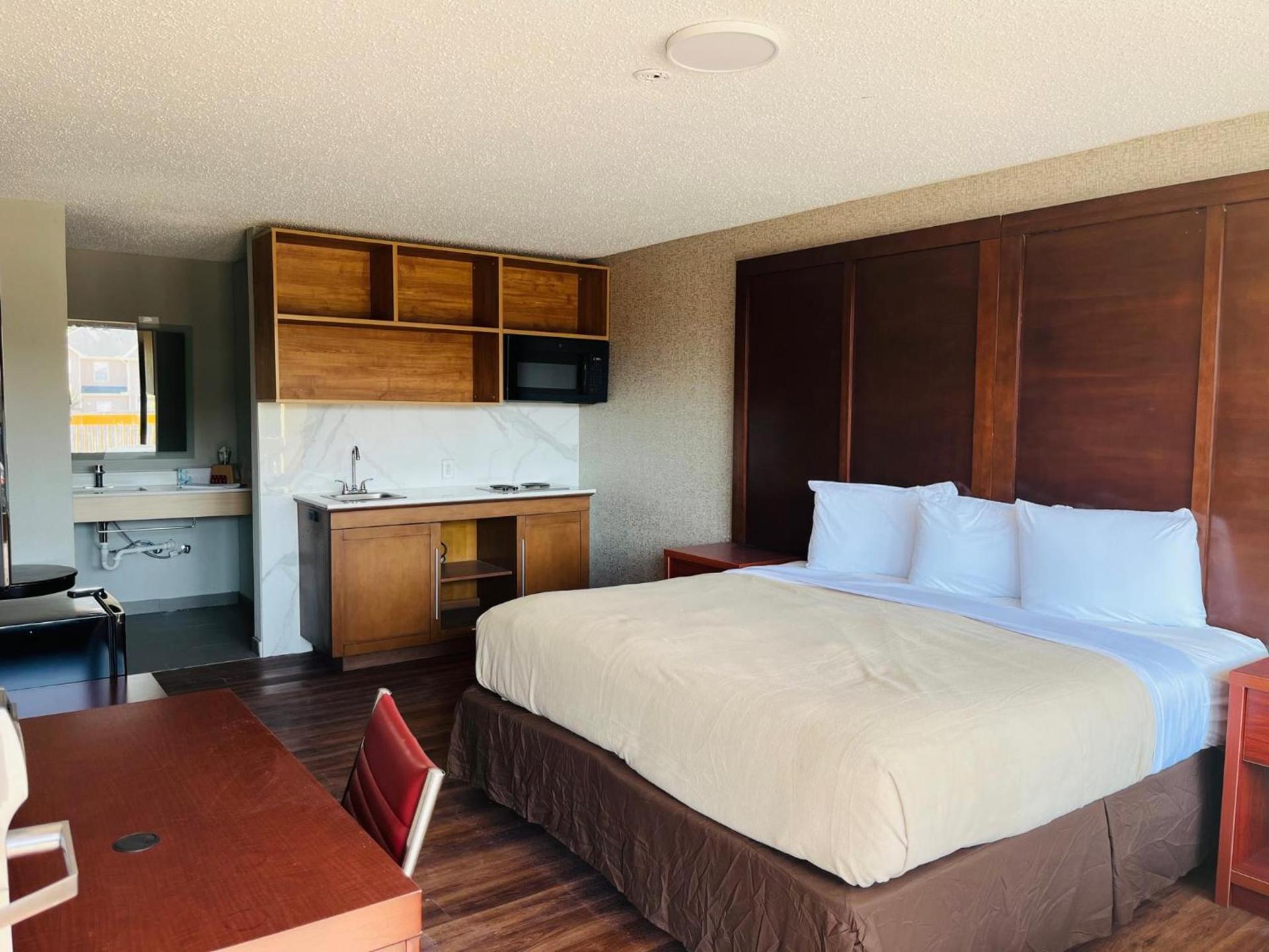 North Villa extended stay photo 8
