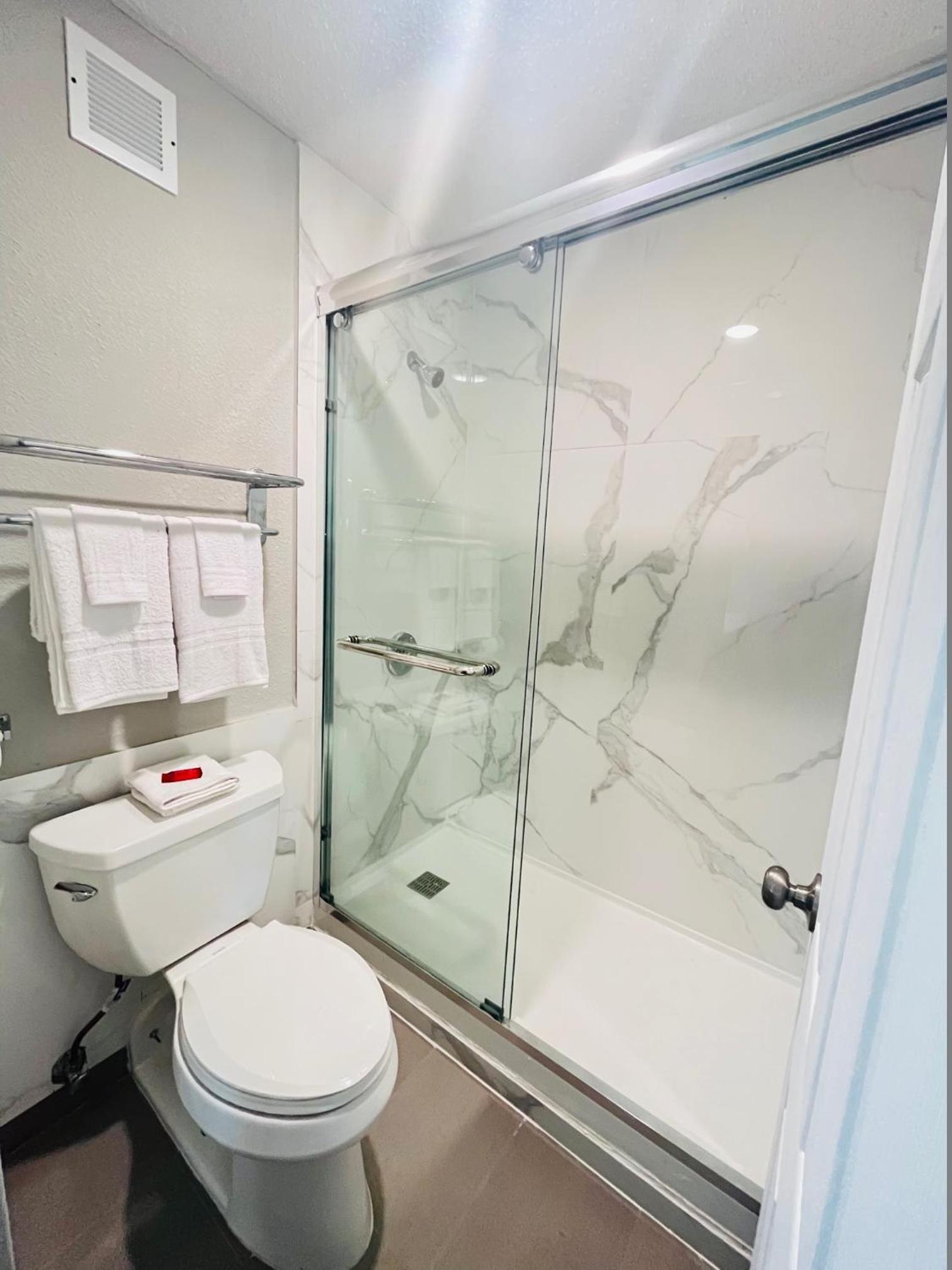 North Villa extended stay photo 7