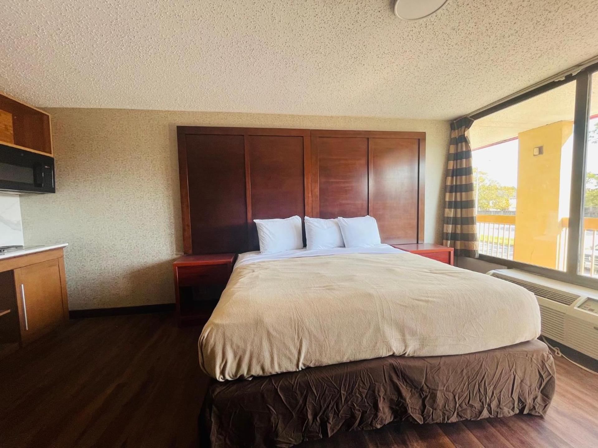 North Villa extended stay photo 4