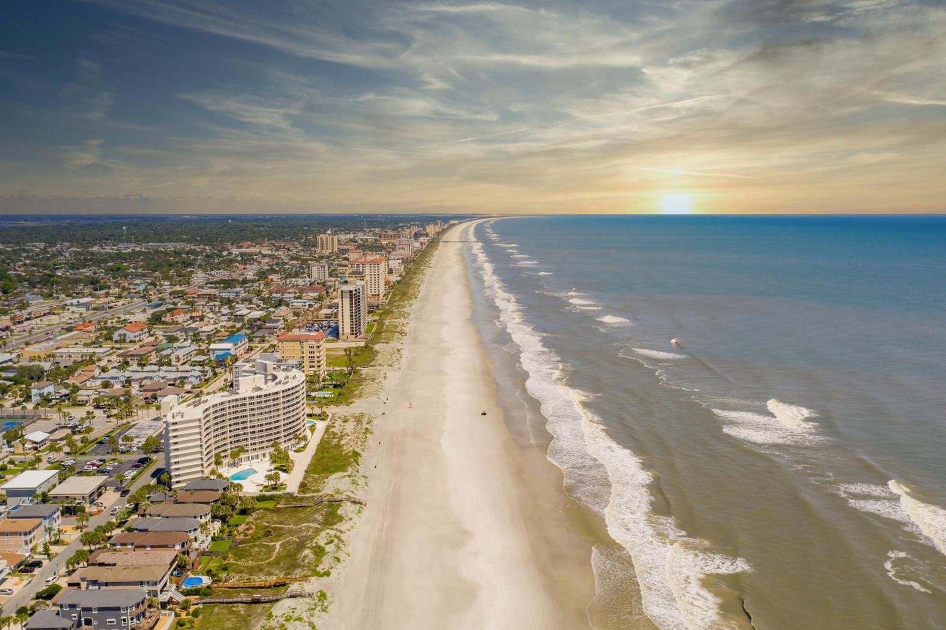 Holiday Inn Express & Suites Jacksonville - Town Center by IHG photo 26