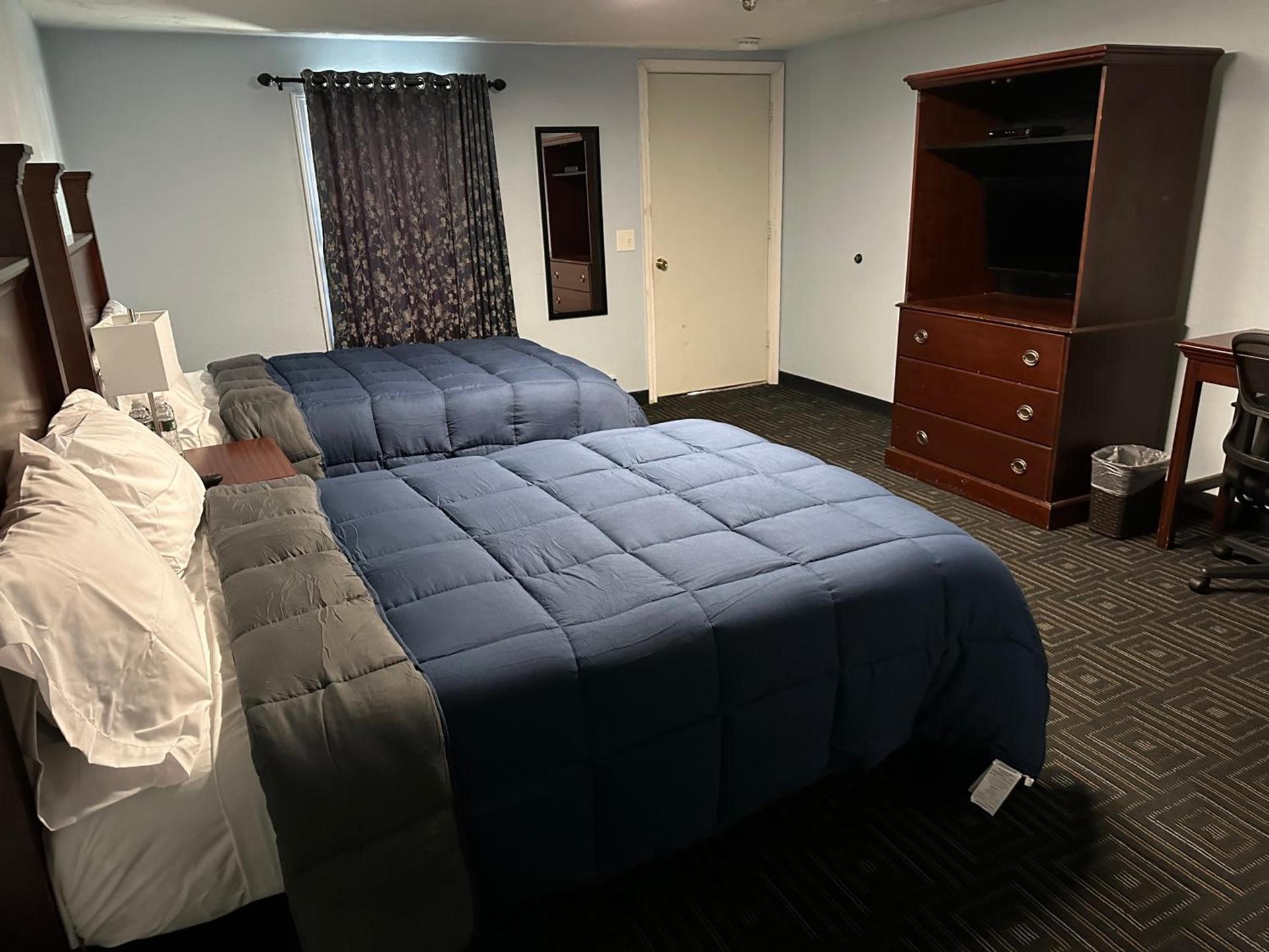 Redfox Motel photo 2