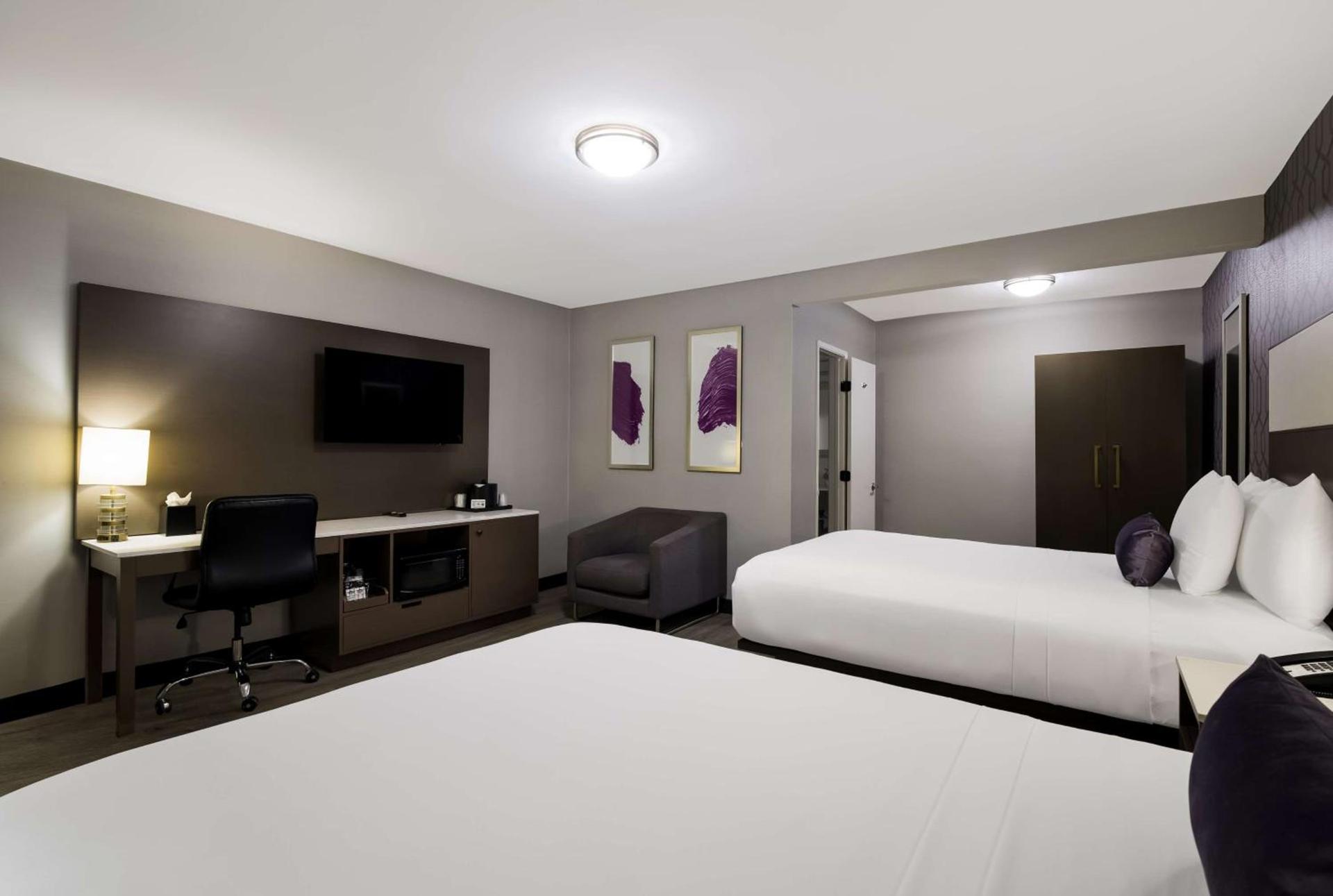 Sunset West Hotel, SureStay Collection By Best Western photo 7