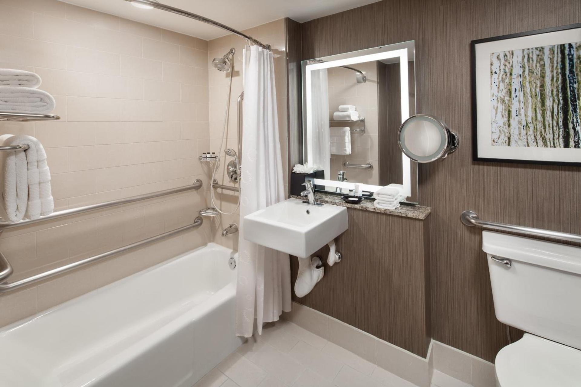 Sheraton Agoura Hills Hotel photo 12
