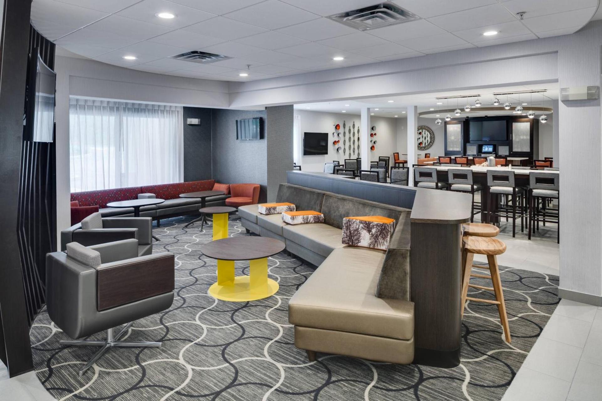 SpringHill Suites Milford photo 3