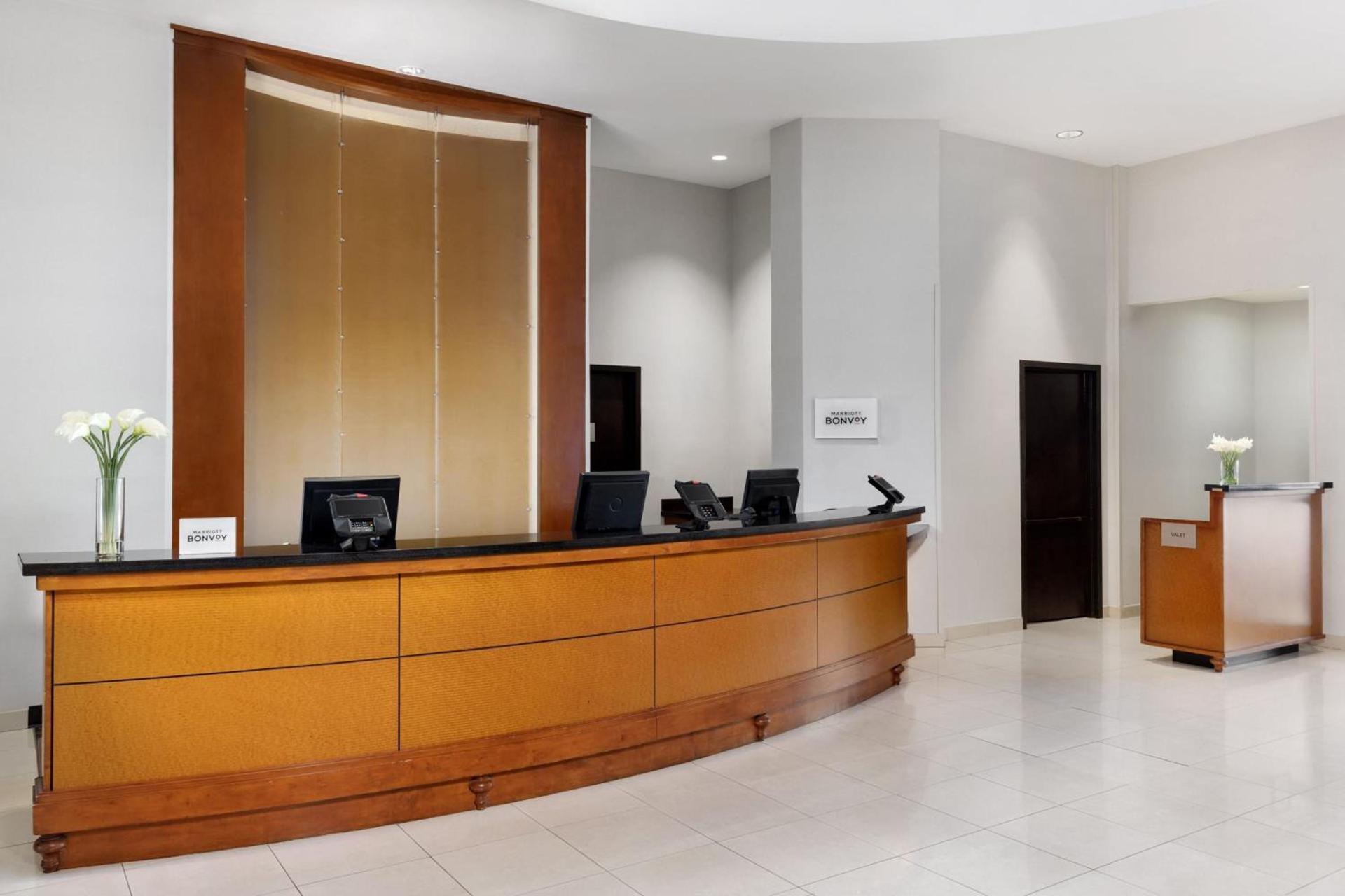 Courtyard by Marriott Atlantic City Beach Block photo 37