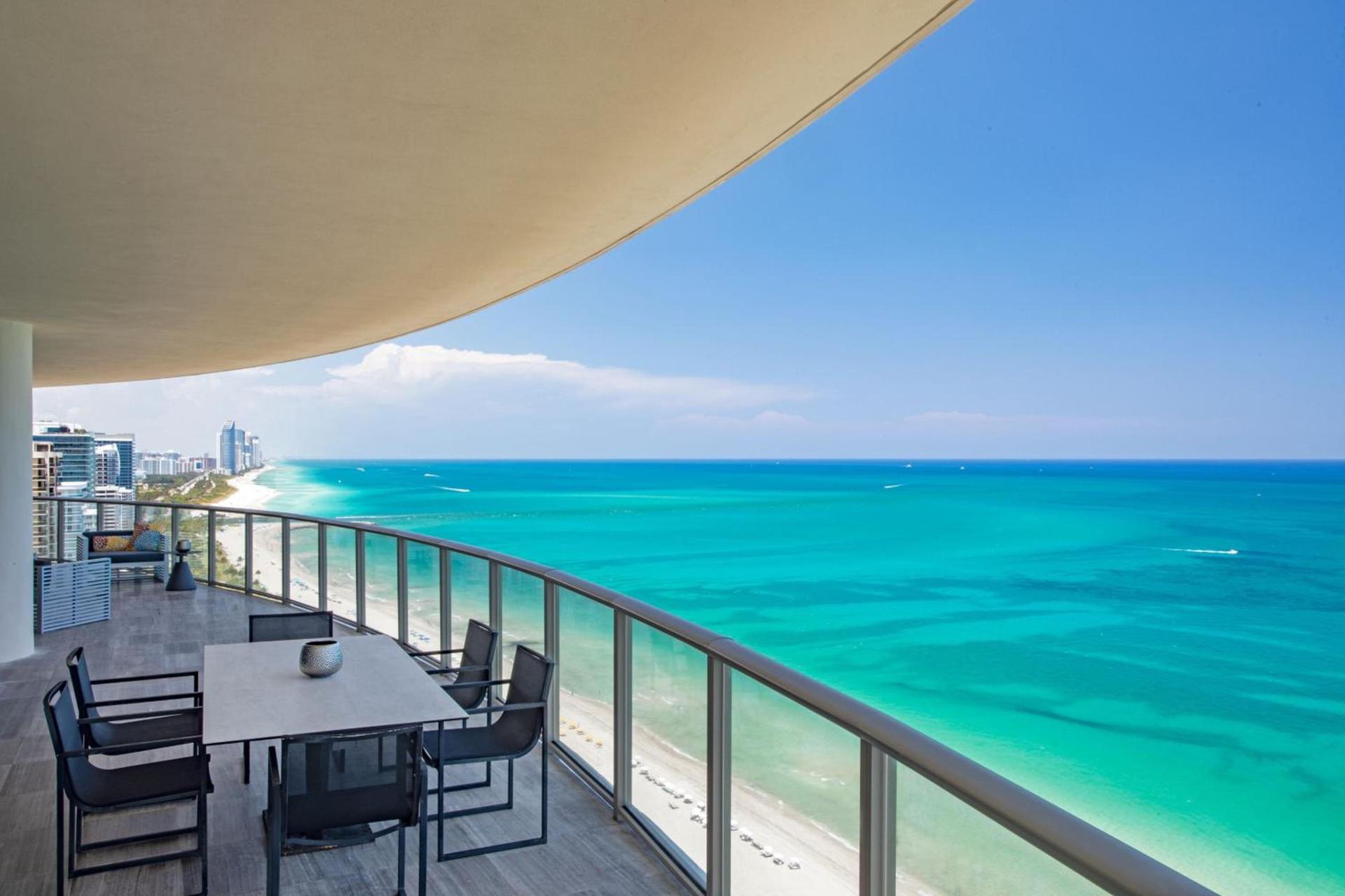 The St. Regis Bal Harbour Resort photo 47