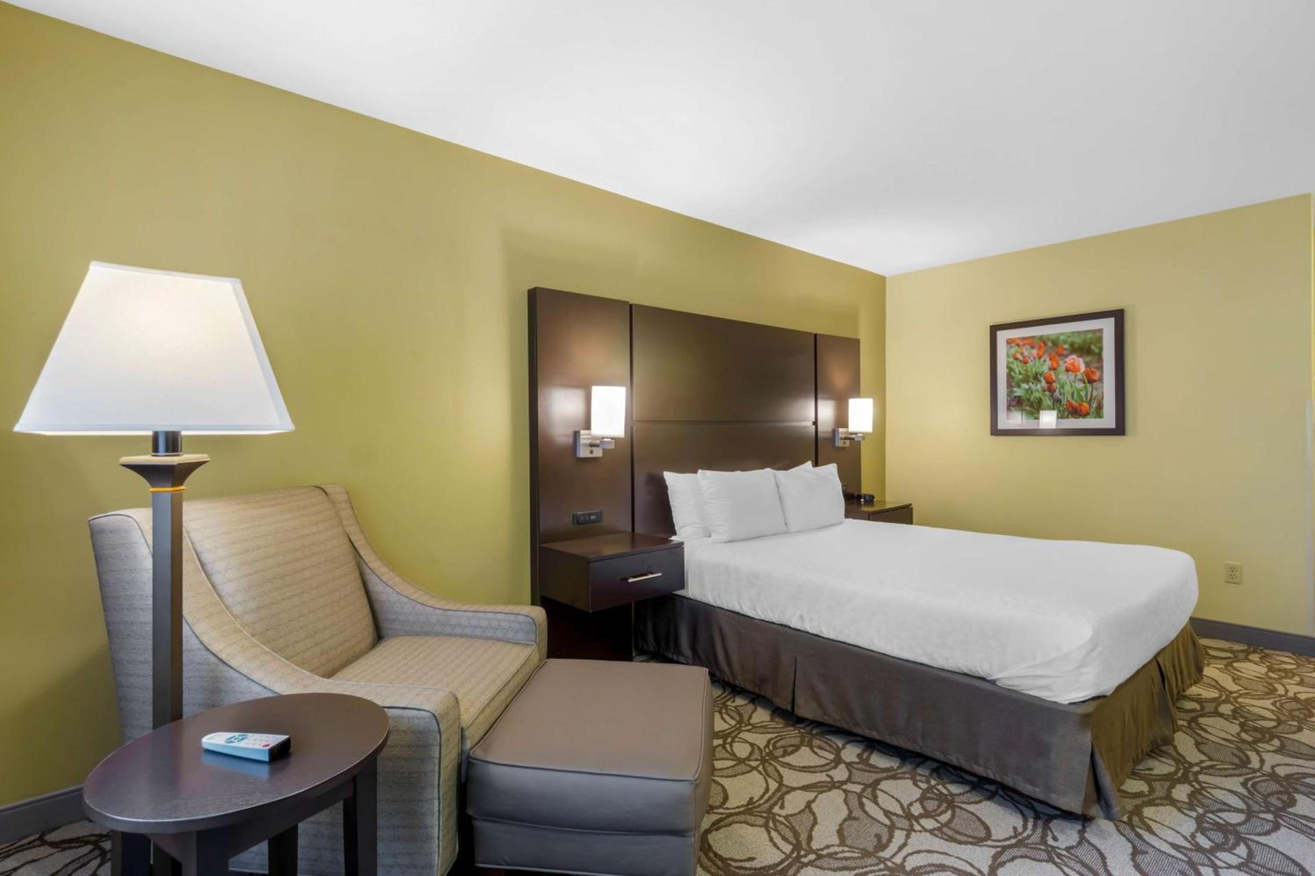 Best Western Plus Plaza by the Green photo 17