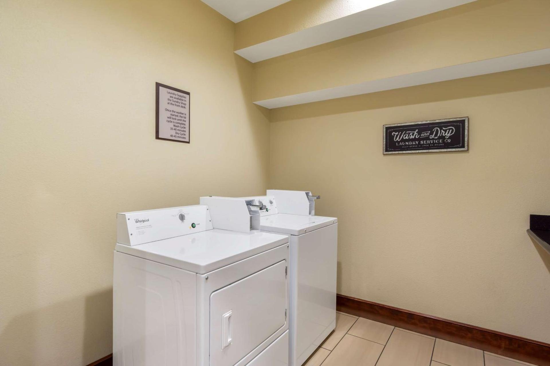 Best Western Plus Plaza by the Green photo 37