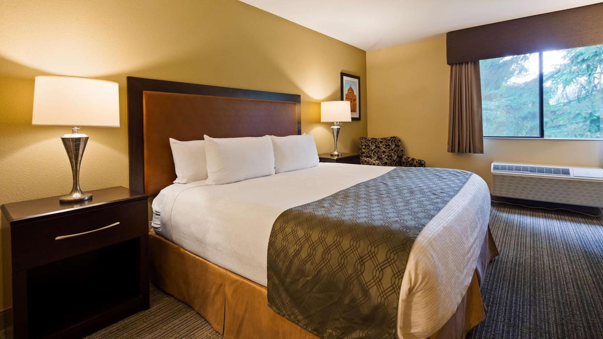 Best Western Plus Plaza by the Green photo 45