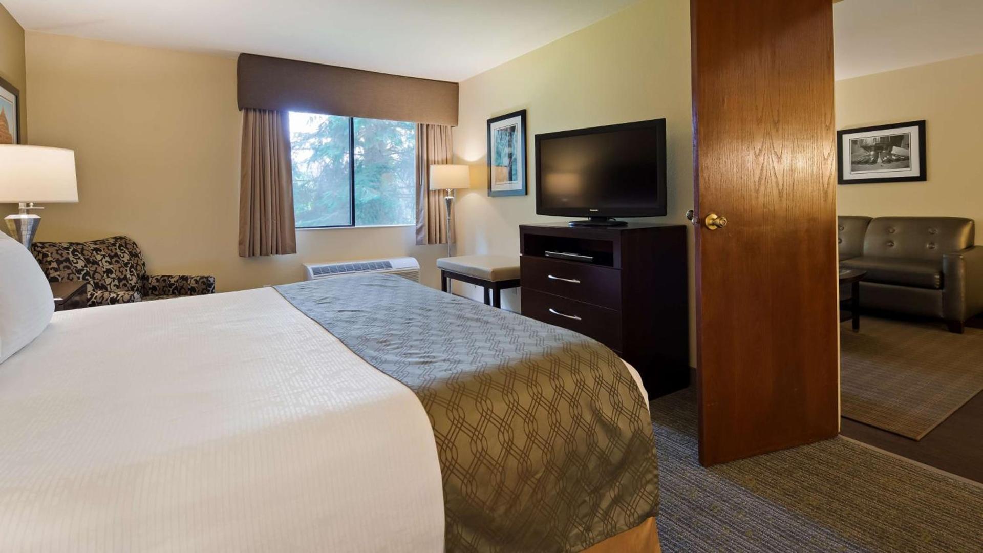 Best Western Plus Plaza by the Green photo 53