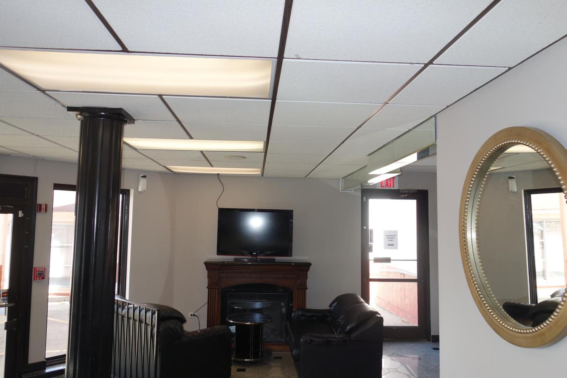 Gurnee Motel photo 25