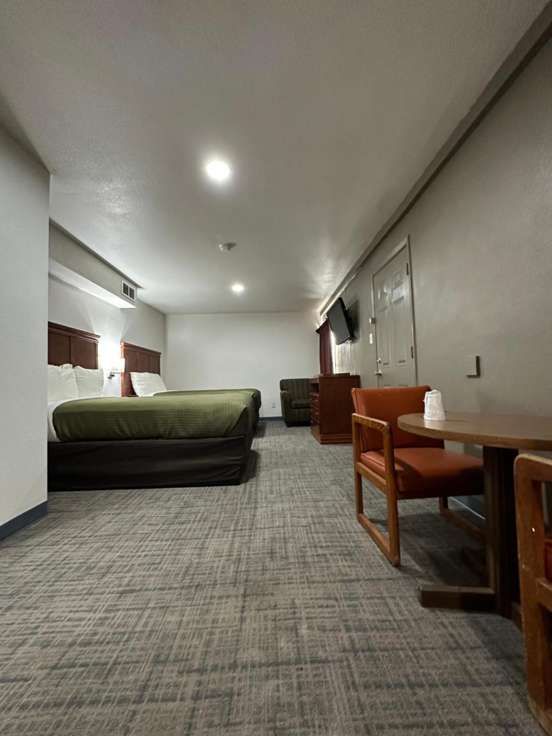 Llano Motel photo 61