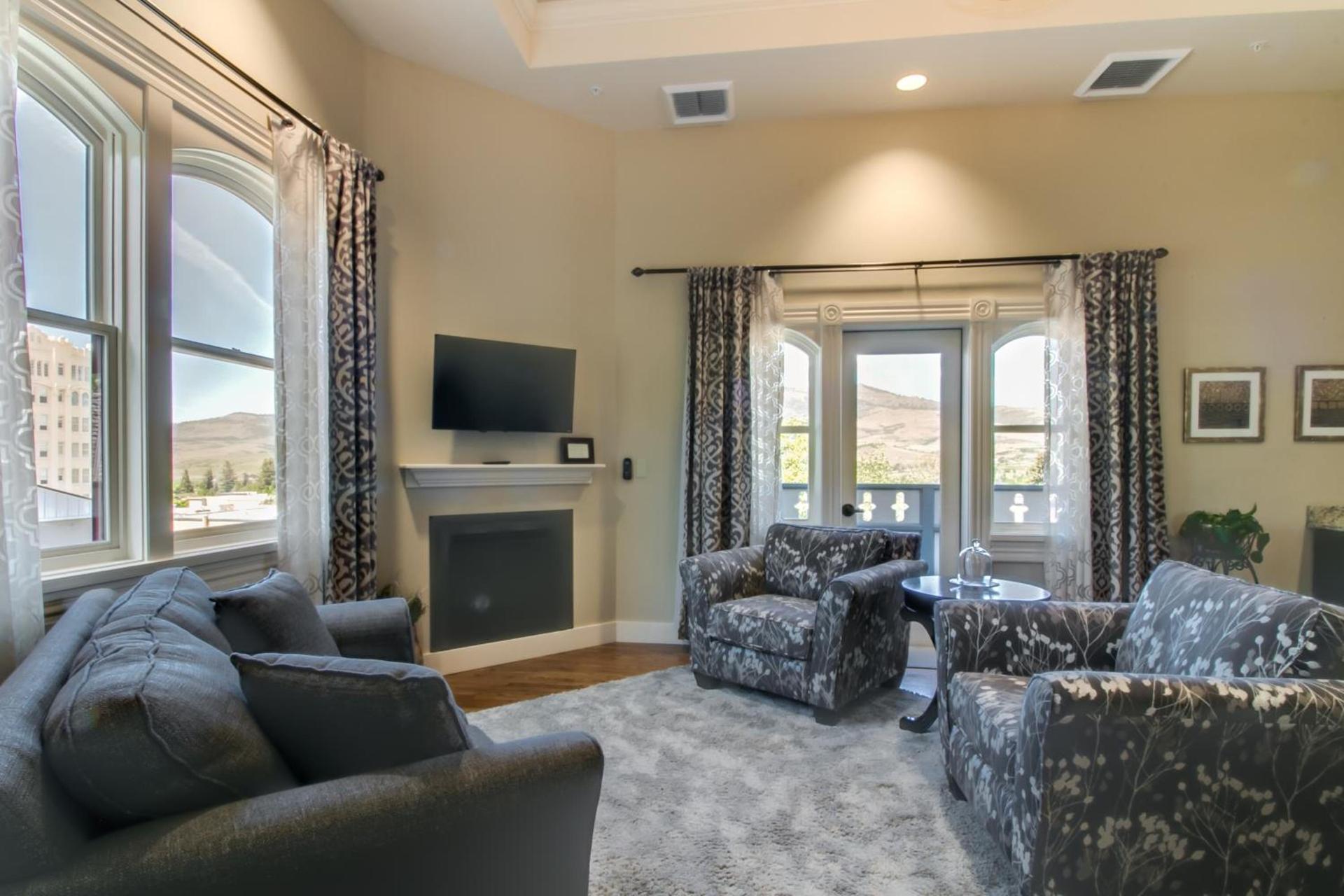 Winchester Inn photo 14