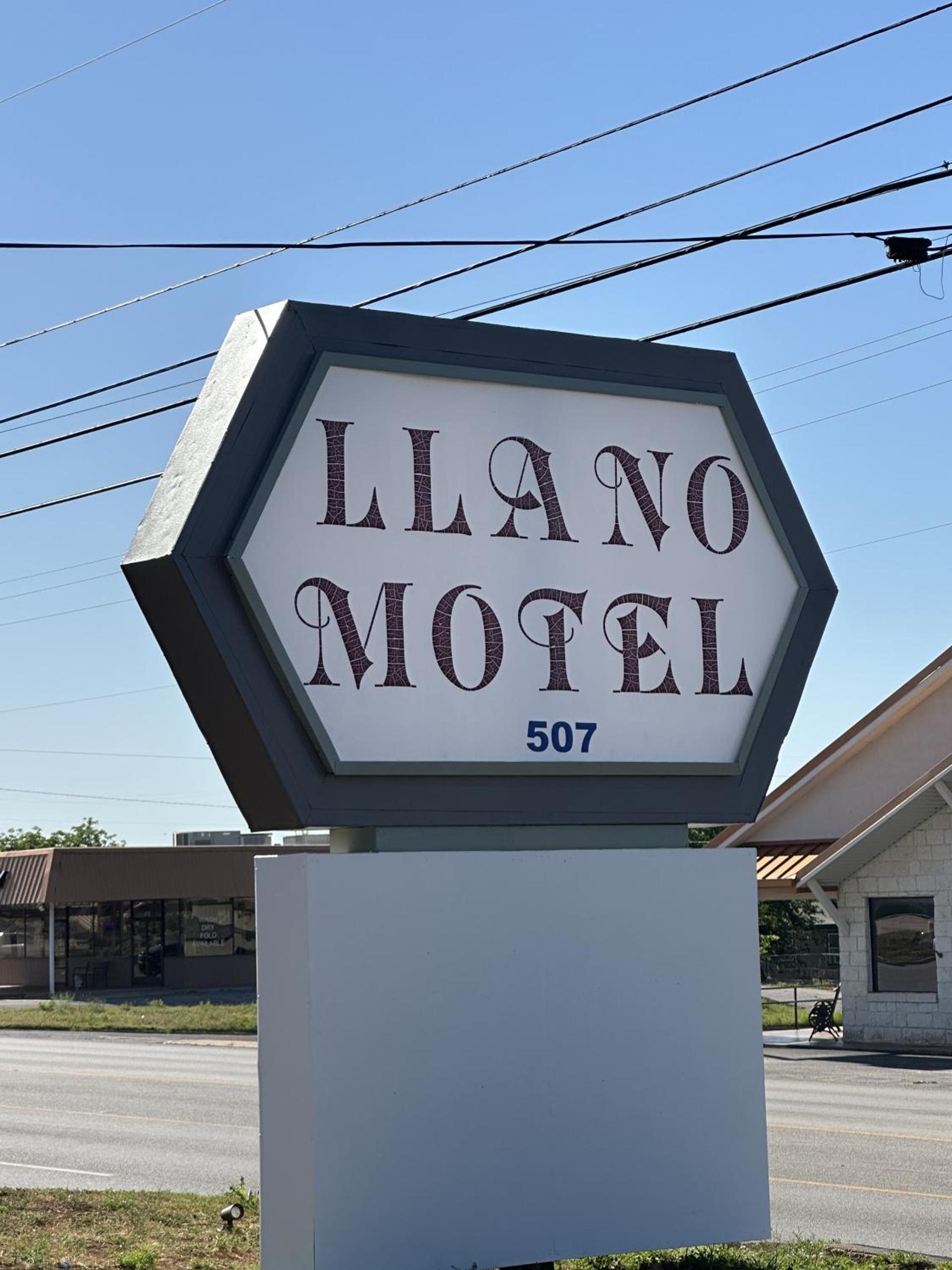 Llano Motel photo 4