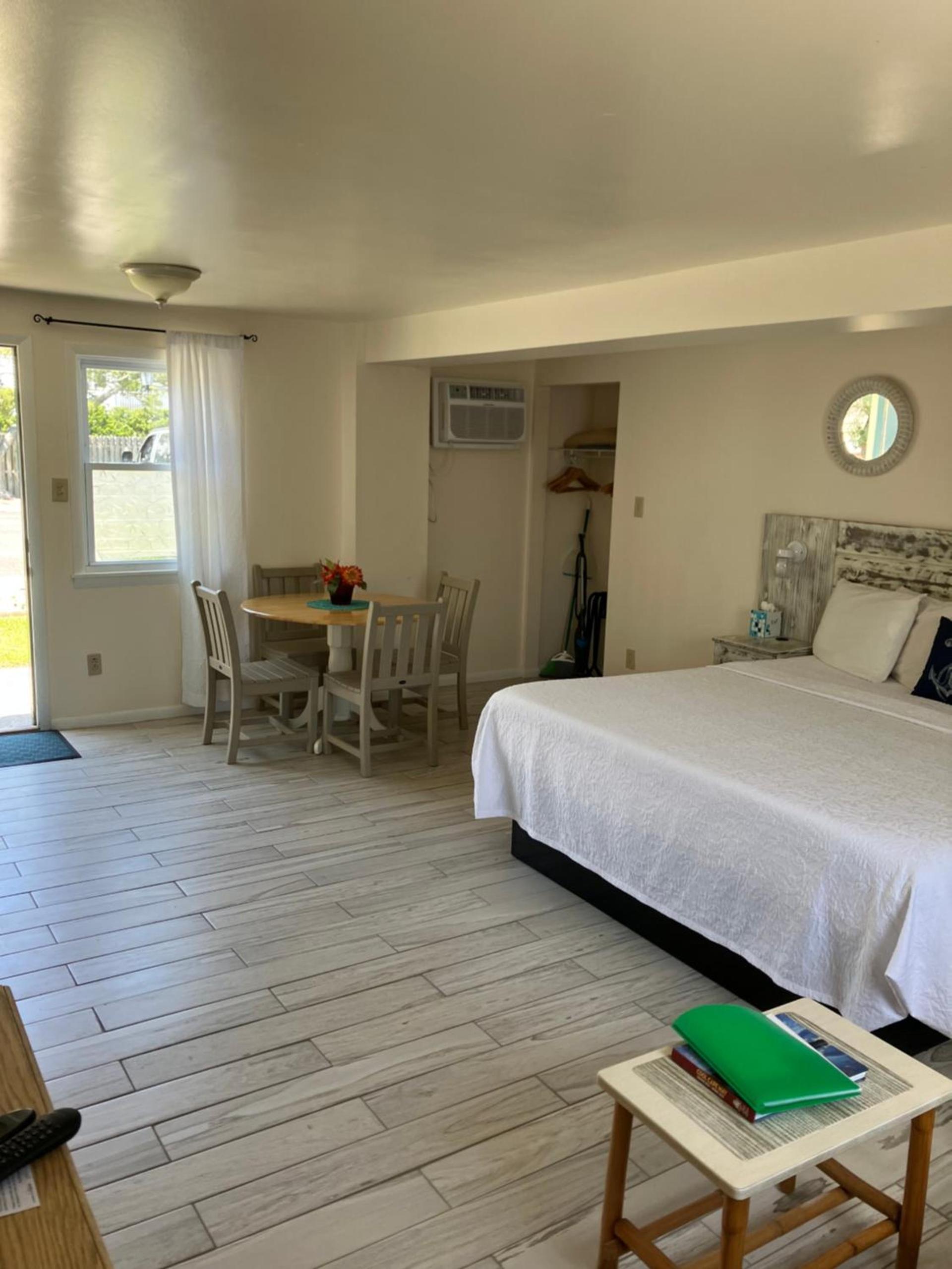 The Buckingham Motel Adults only photo 9
