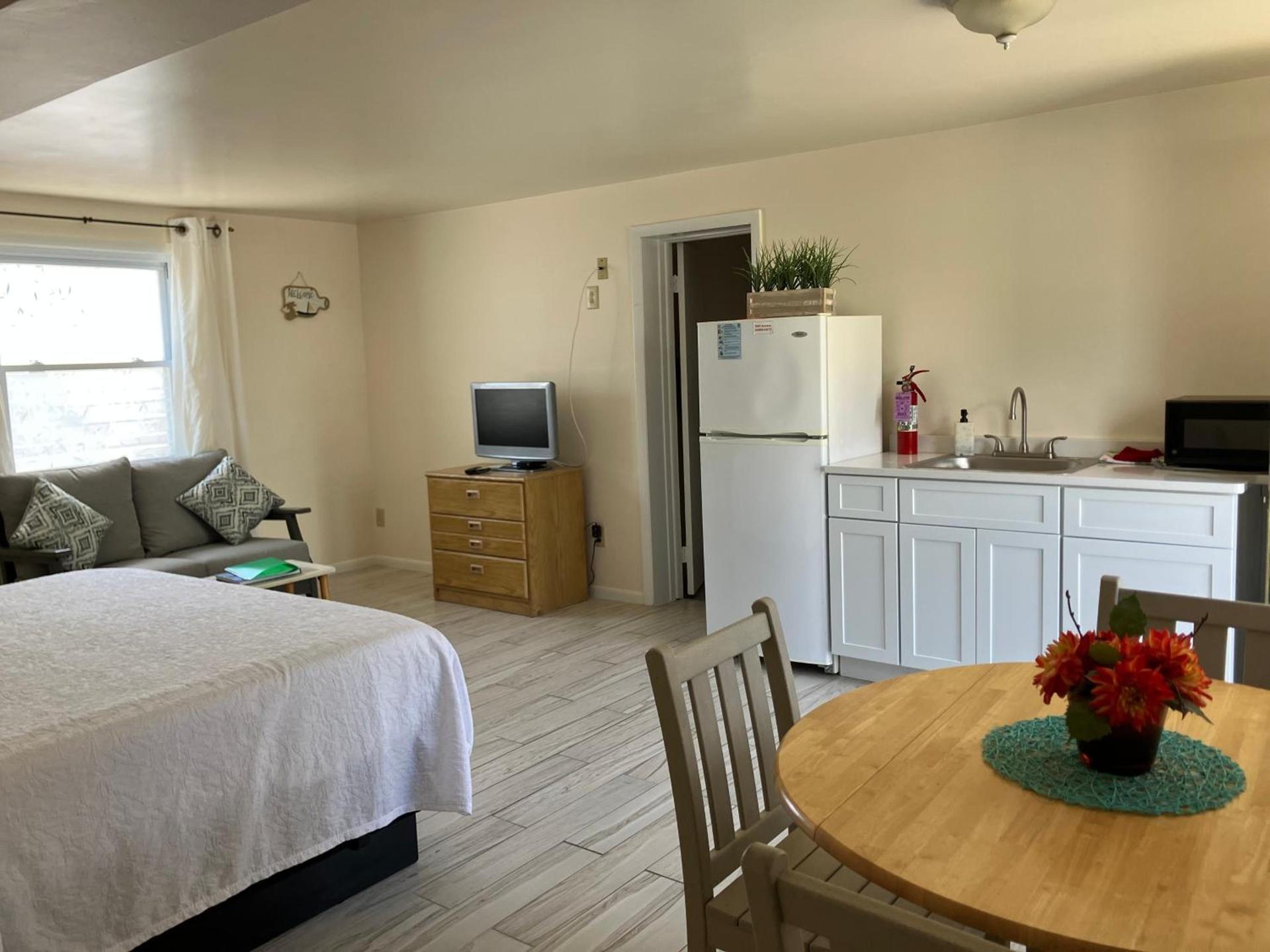 The Buckingham Motel Adults only photo 5