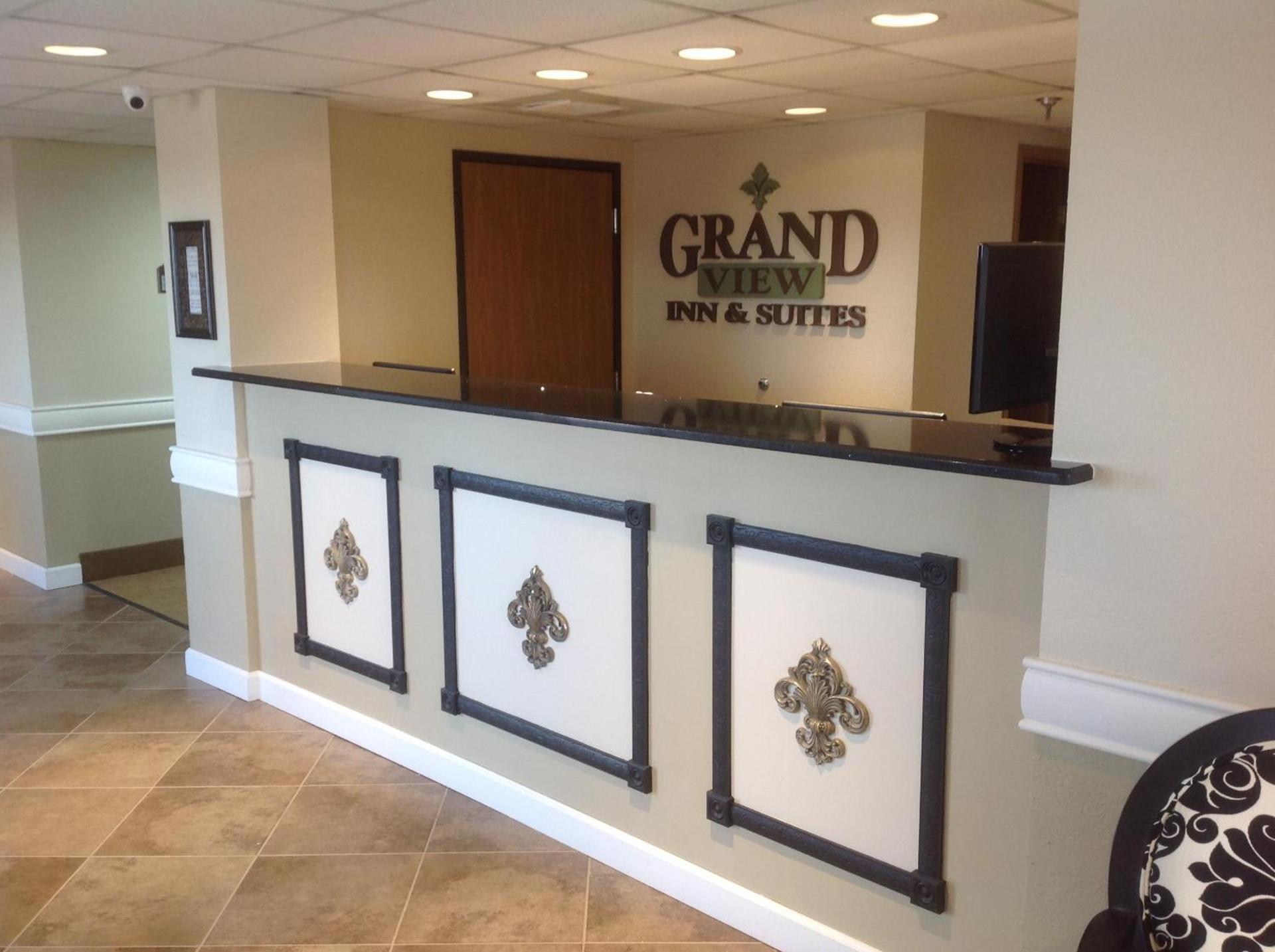 Grand View Inn & Suites photo 6