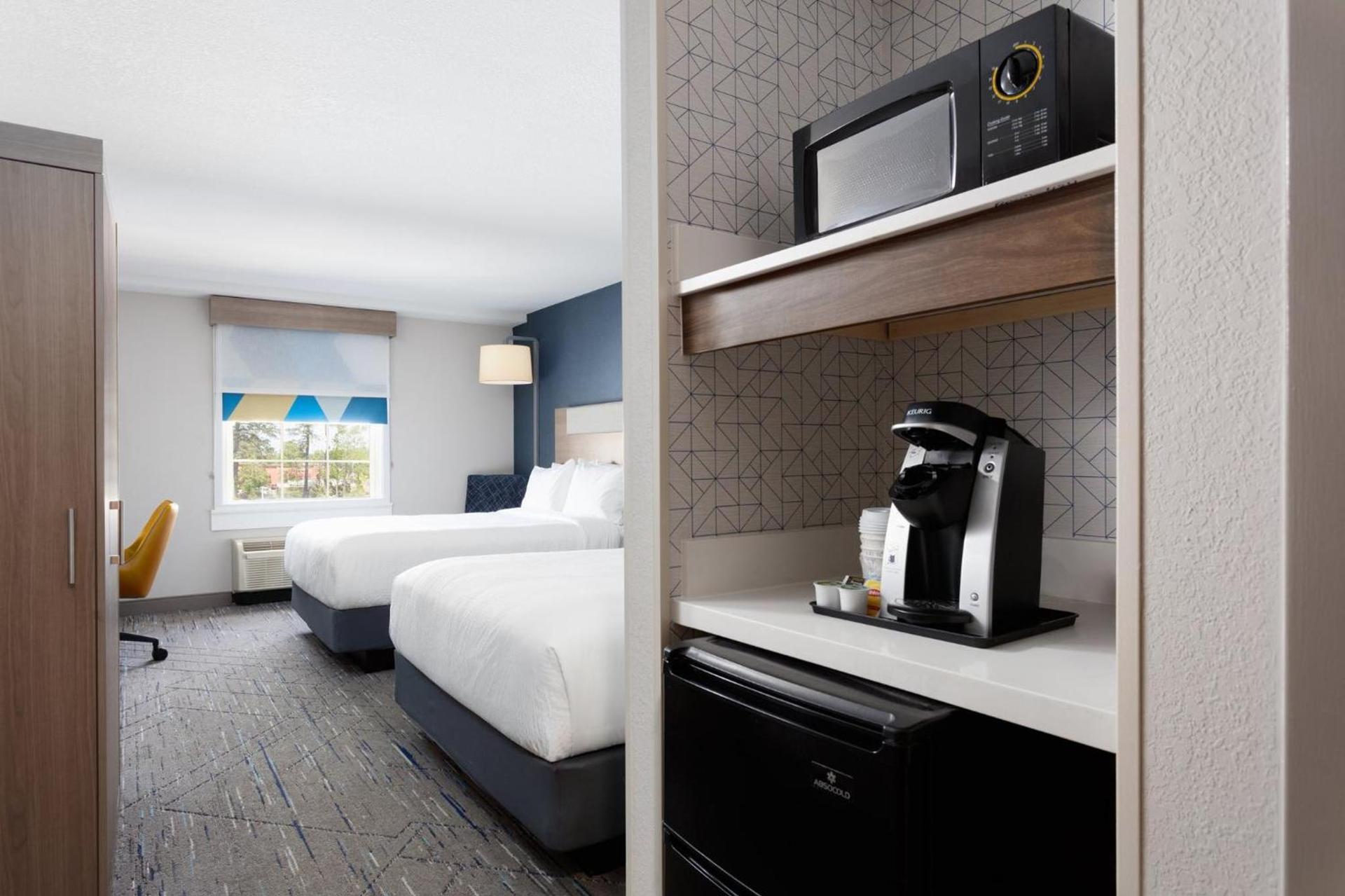Holiday Inn Express & Suites Williamsburg by IHG photo 23
