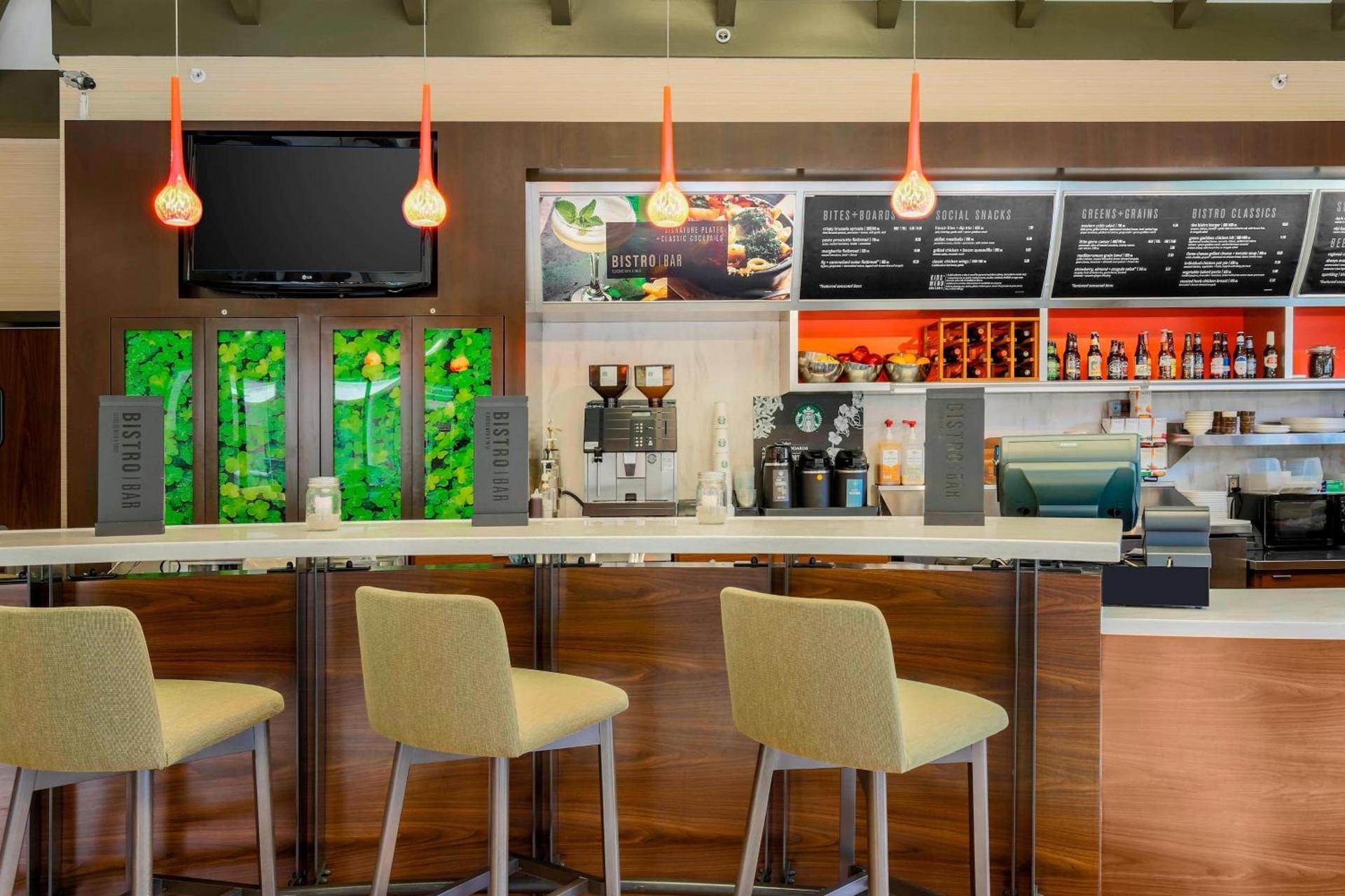 Courtyard by Marriott San Diego Del Mar/Solana Beach photo 63
