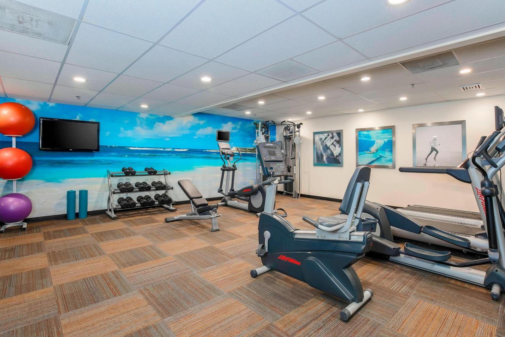 Courtyard by Marriott San Diego Del Mar/Solana Beach photo 70
