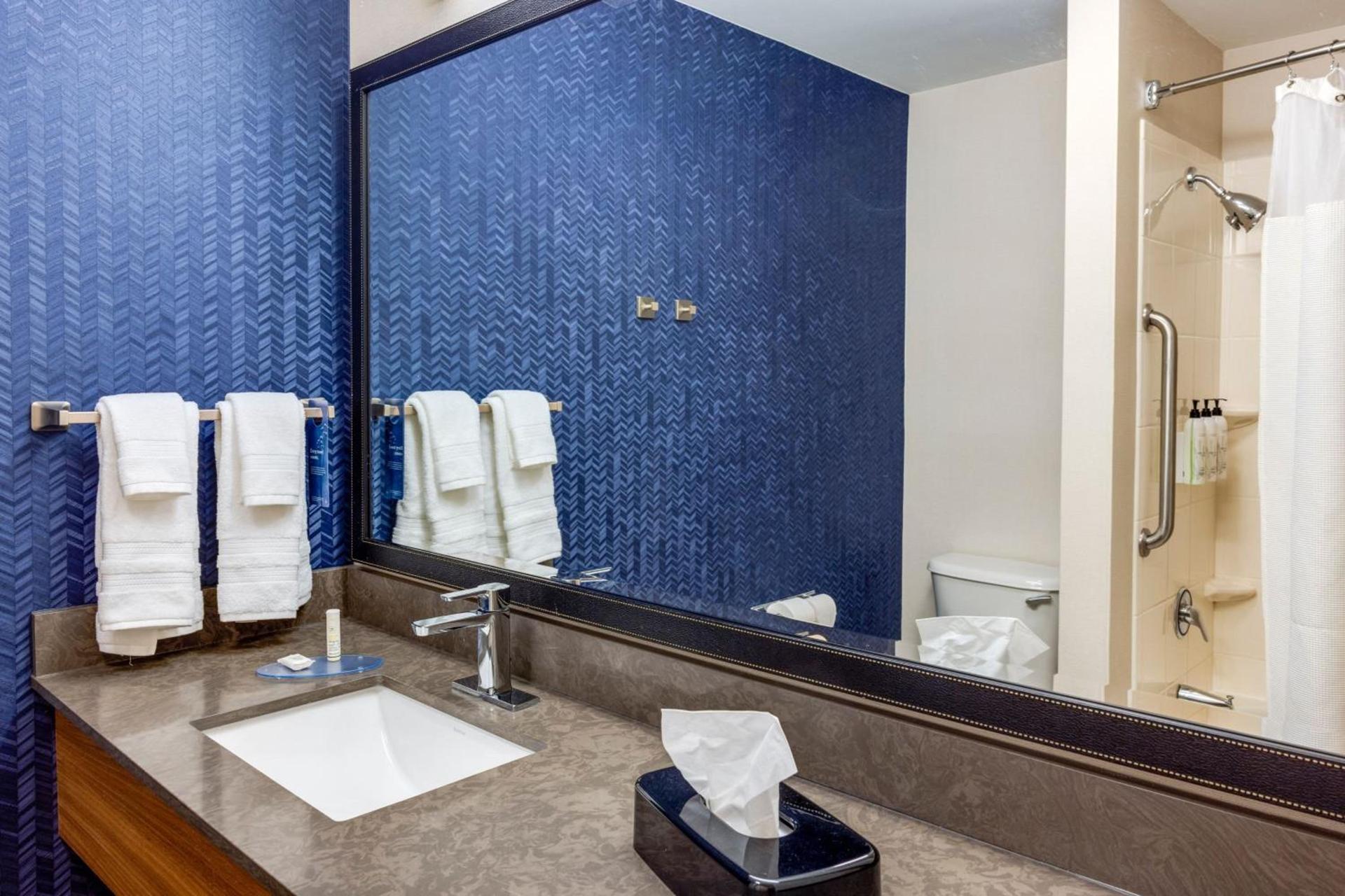 Fairfield Inn & Suites by Marriott Edmond photo 10