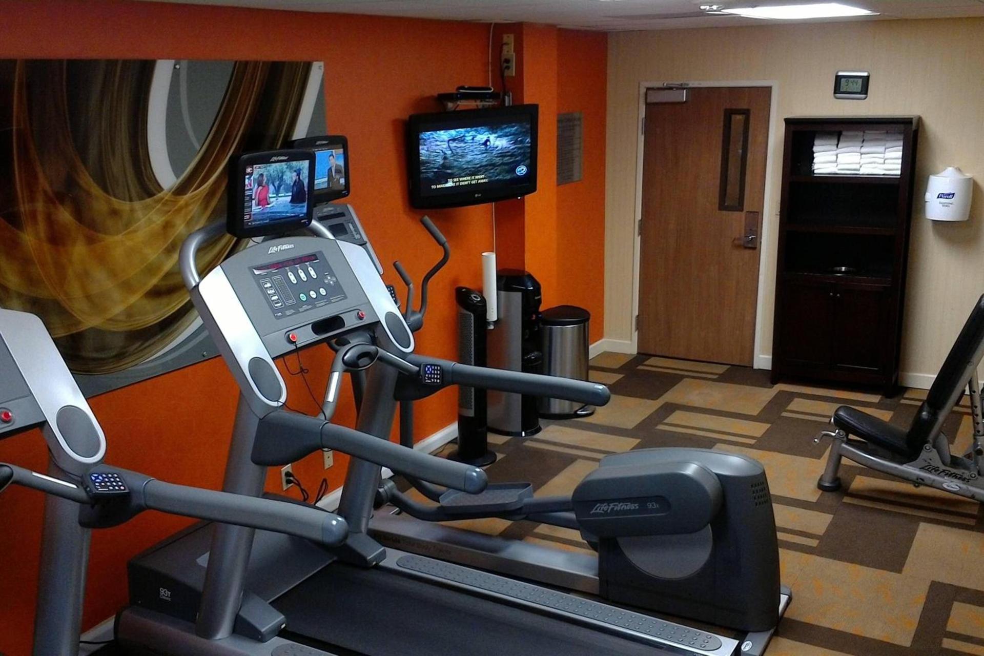 Courtyard by Marriott Riverside UCR/Moreno Valley Area photo 2