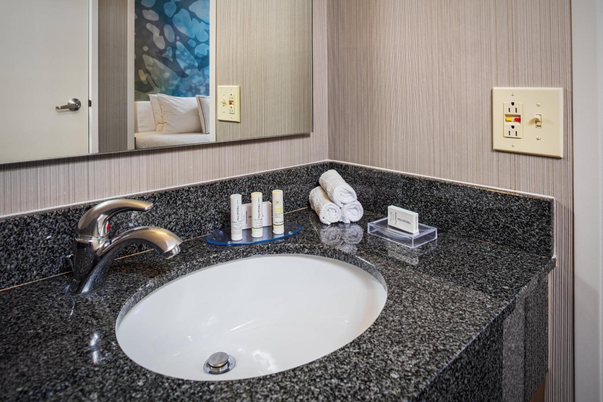 Courtyard by Marriott Riverside UCR/Moreno Valley Area photo 7