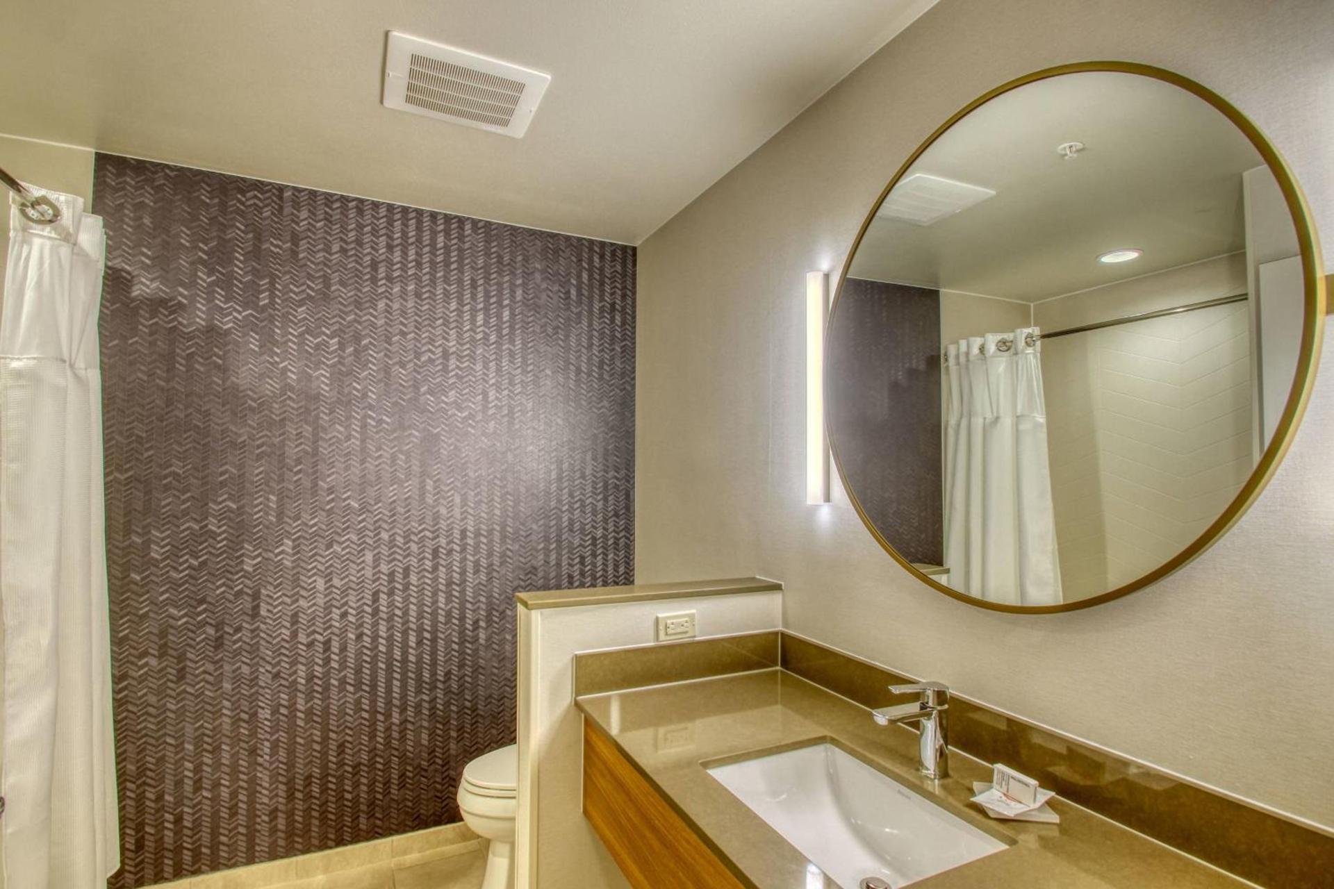 Fairfield Inn & Suites by Marriott Appleton photo 12
