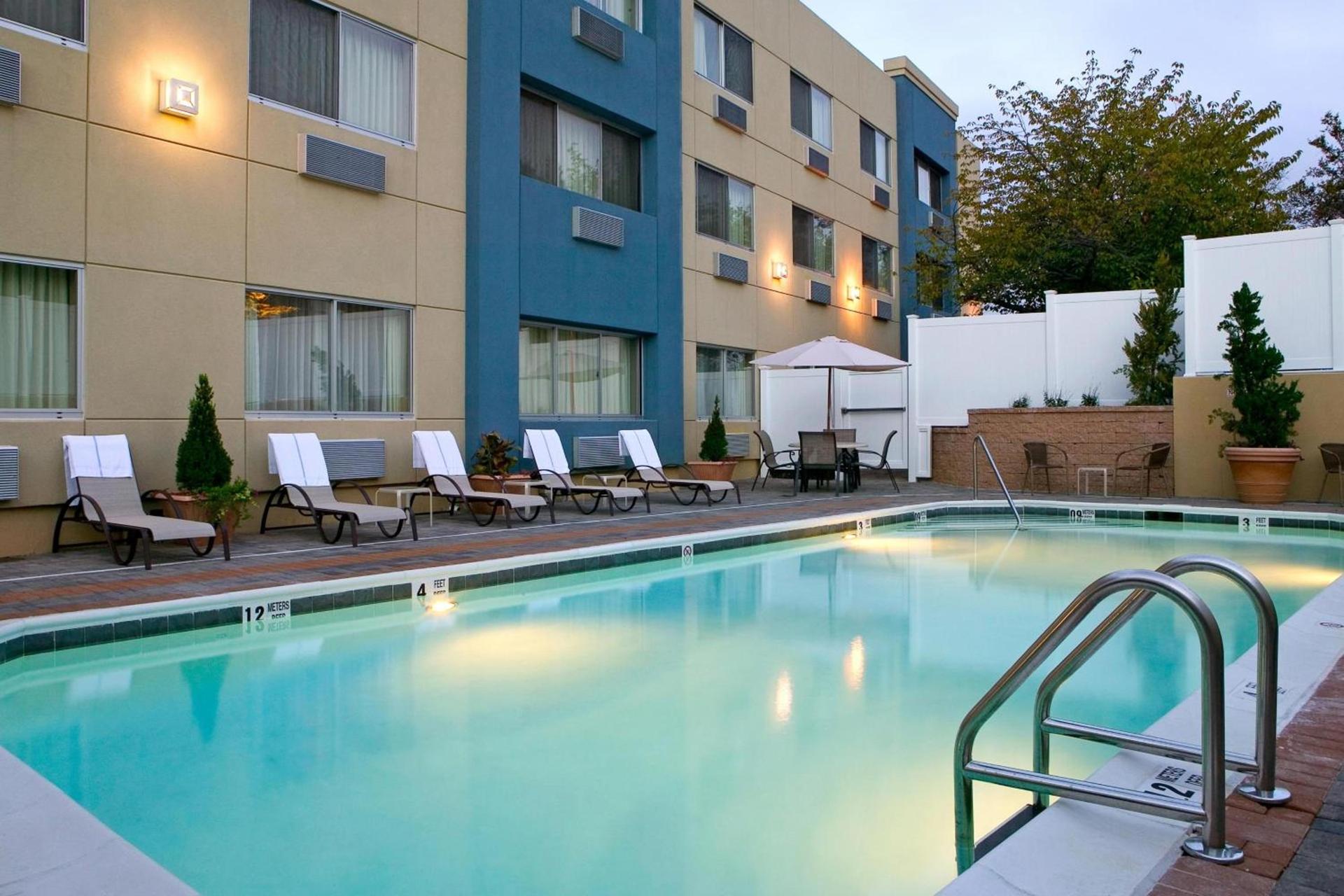 Best Western Premier Plainview-Long Island Hotel photo 17