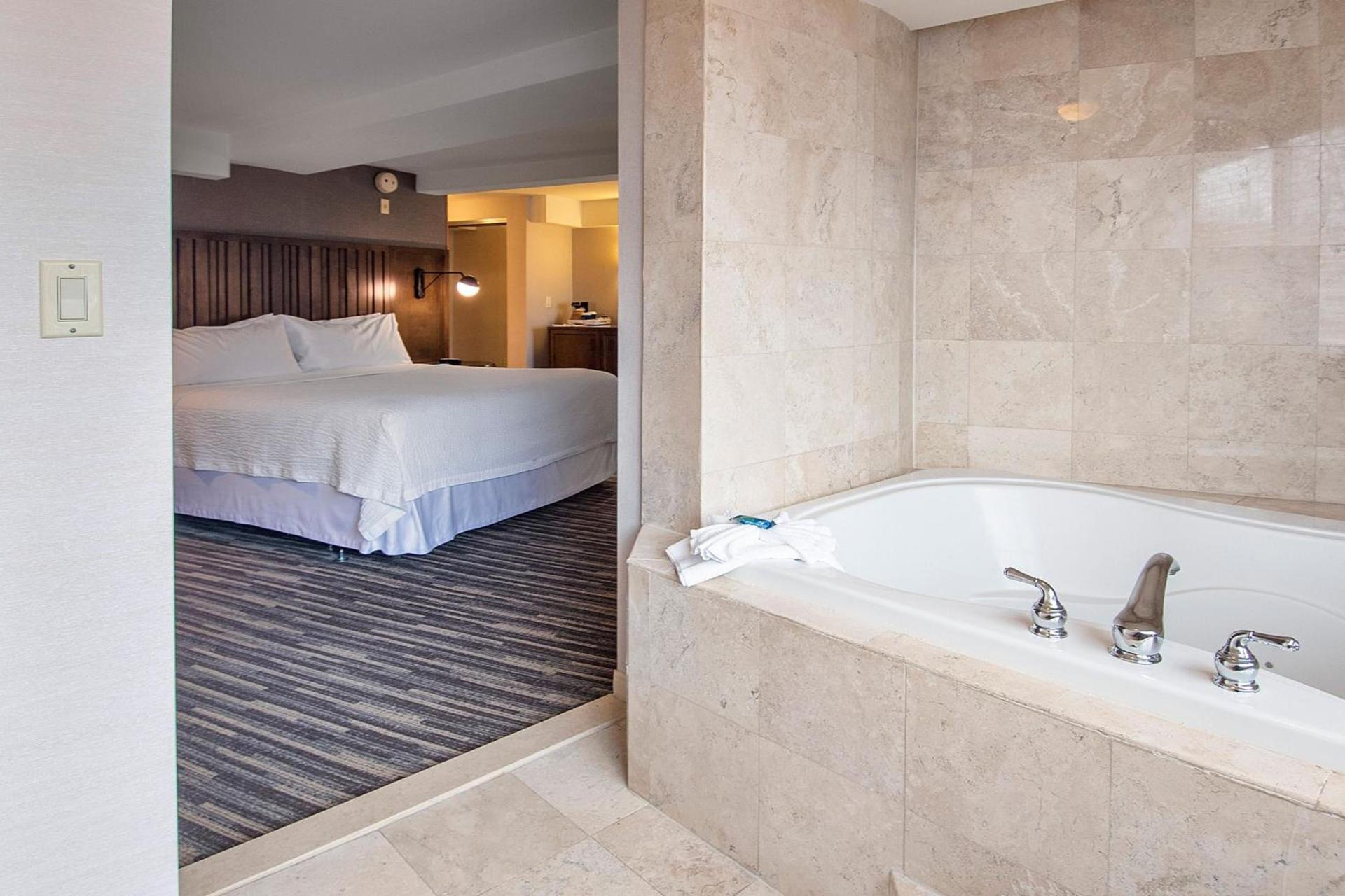 Best Western Premier Plainview-Long Island Hotel photo 11