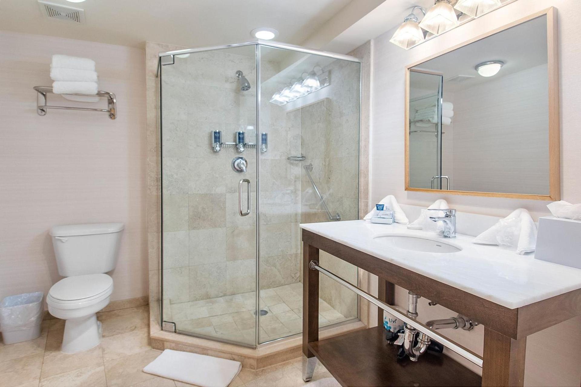 Best Western Premier Plainview-Long Island Hotel photo 13