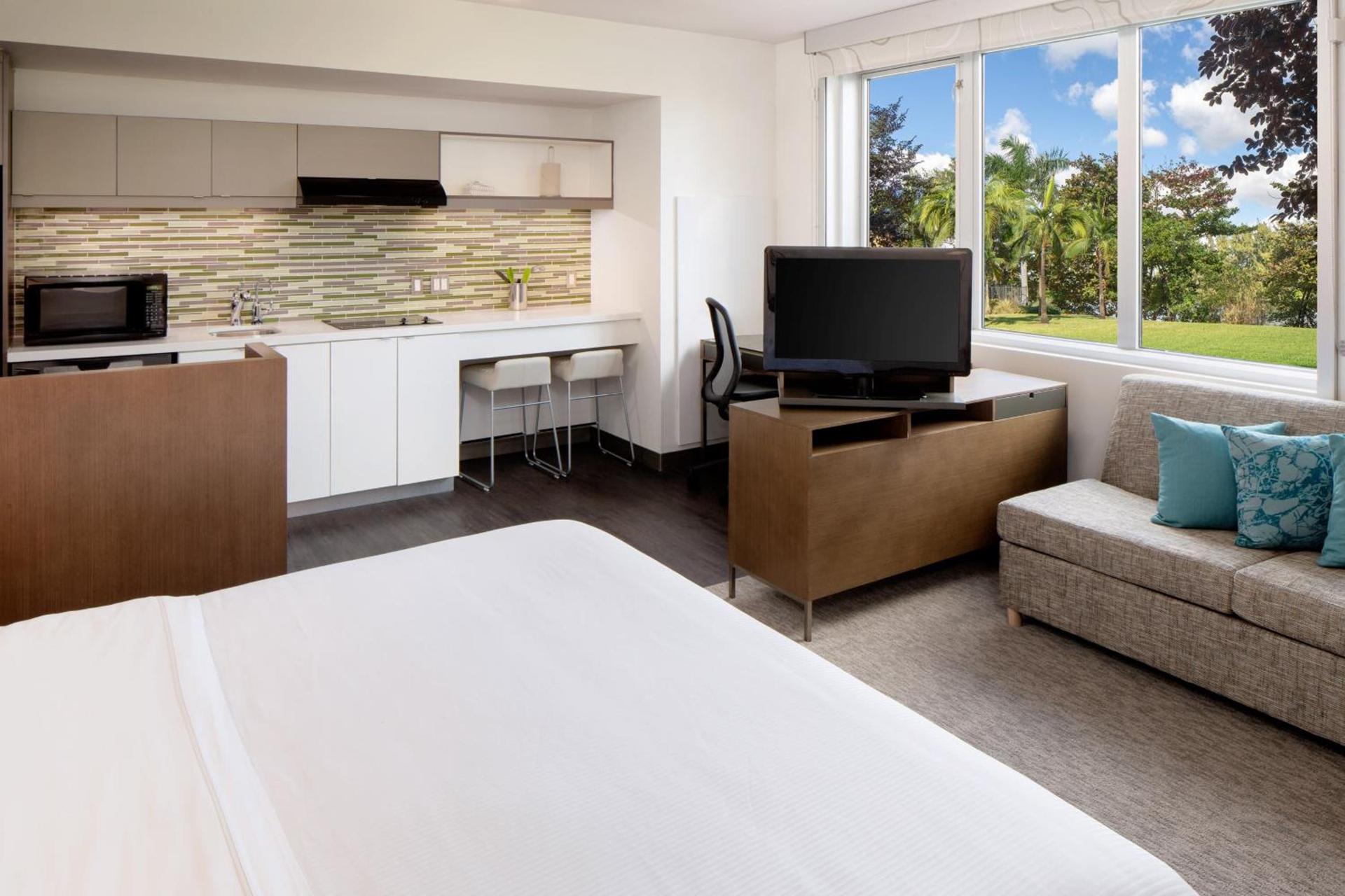 Element by Marriott Miami International Airport photo 5