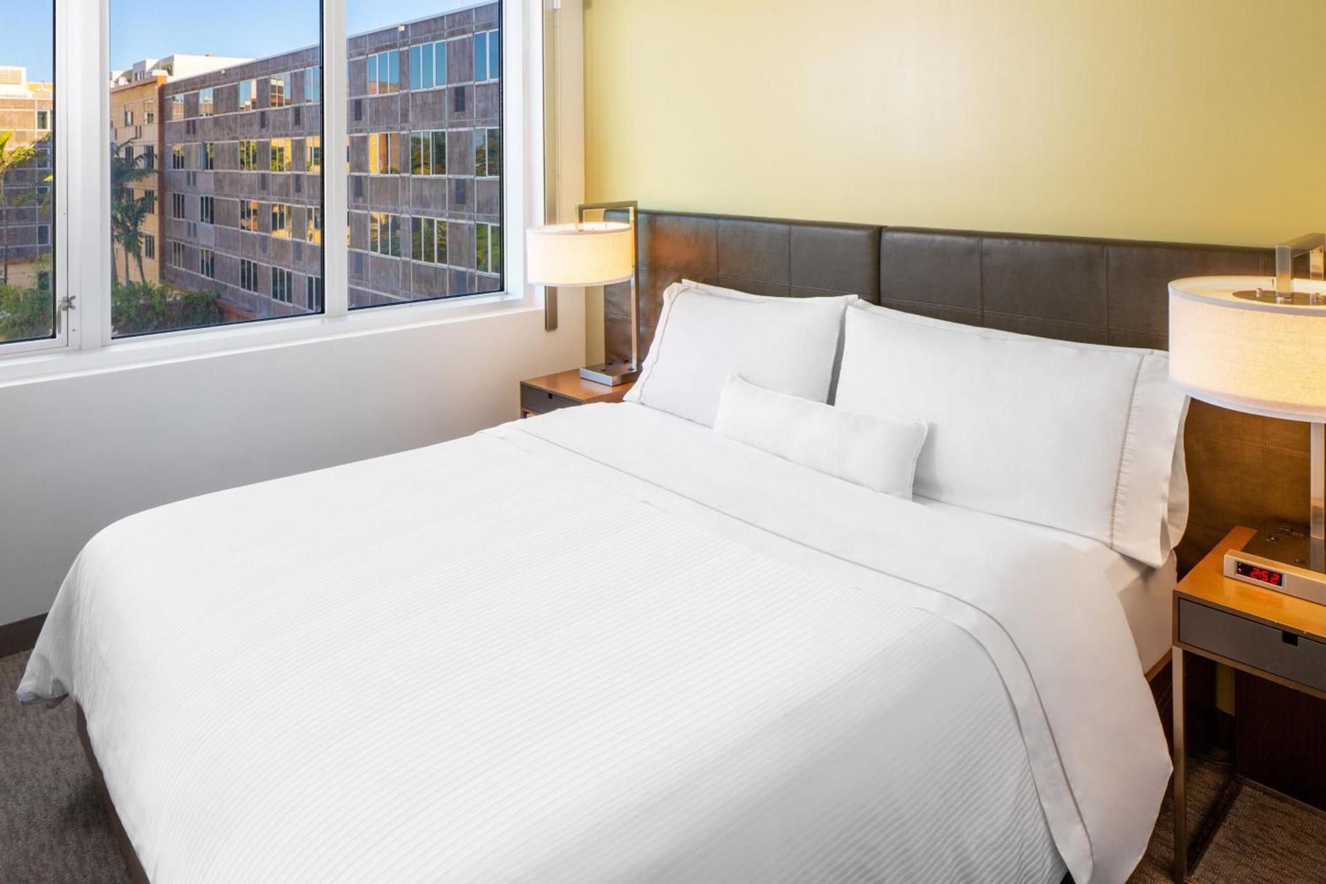 Element by Marriott Miami International Airport photo 11