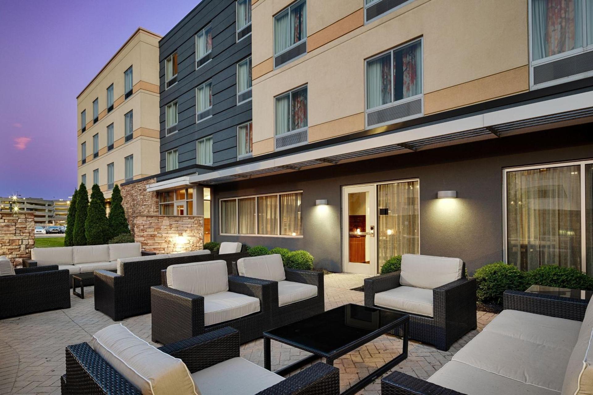 Fairfield Inn & Suites by Marriott Columbus Airport photo 2