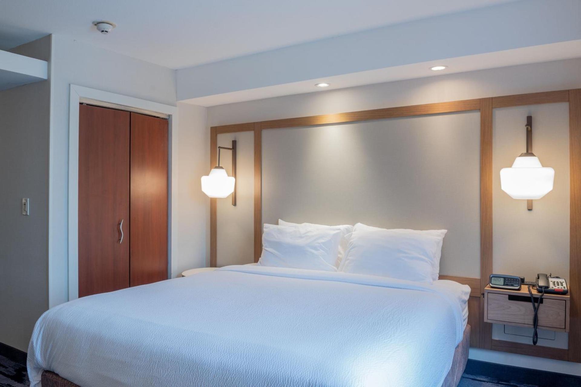 Fairfield Inn & Suites Denton photo 11