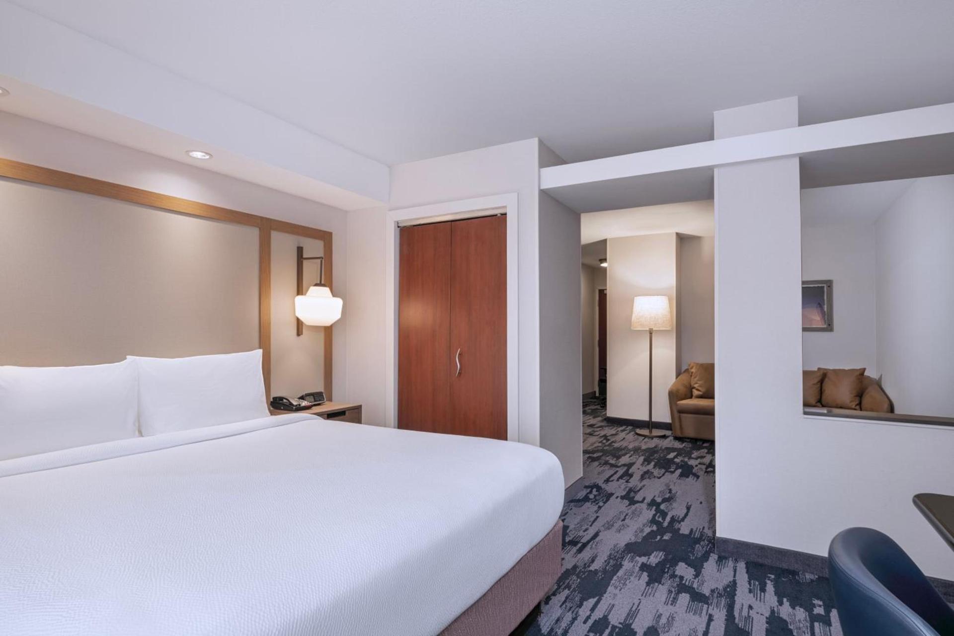 Fairfield Inn & Suites Denton photo 21
