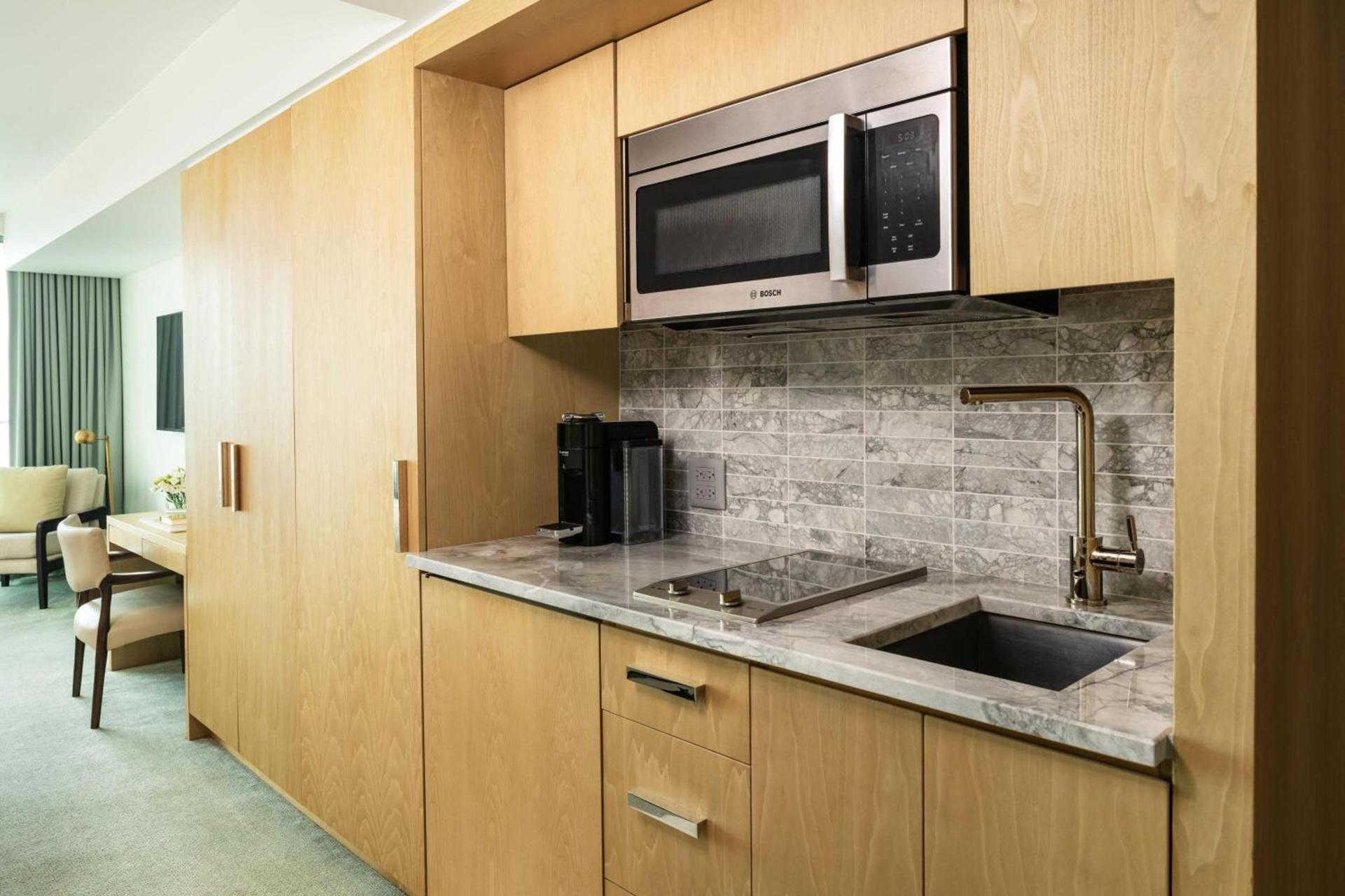 The Ritz-Carlton Residences, Waikiki Beach Hotel photo 12