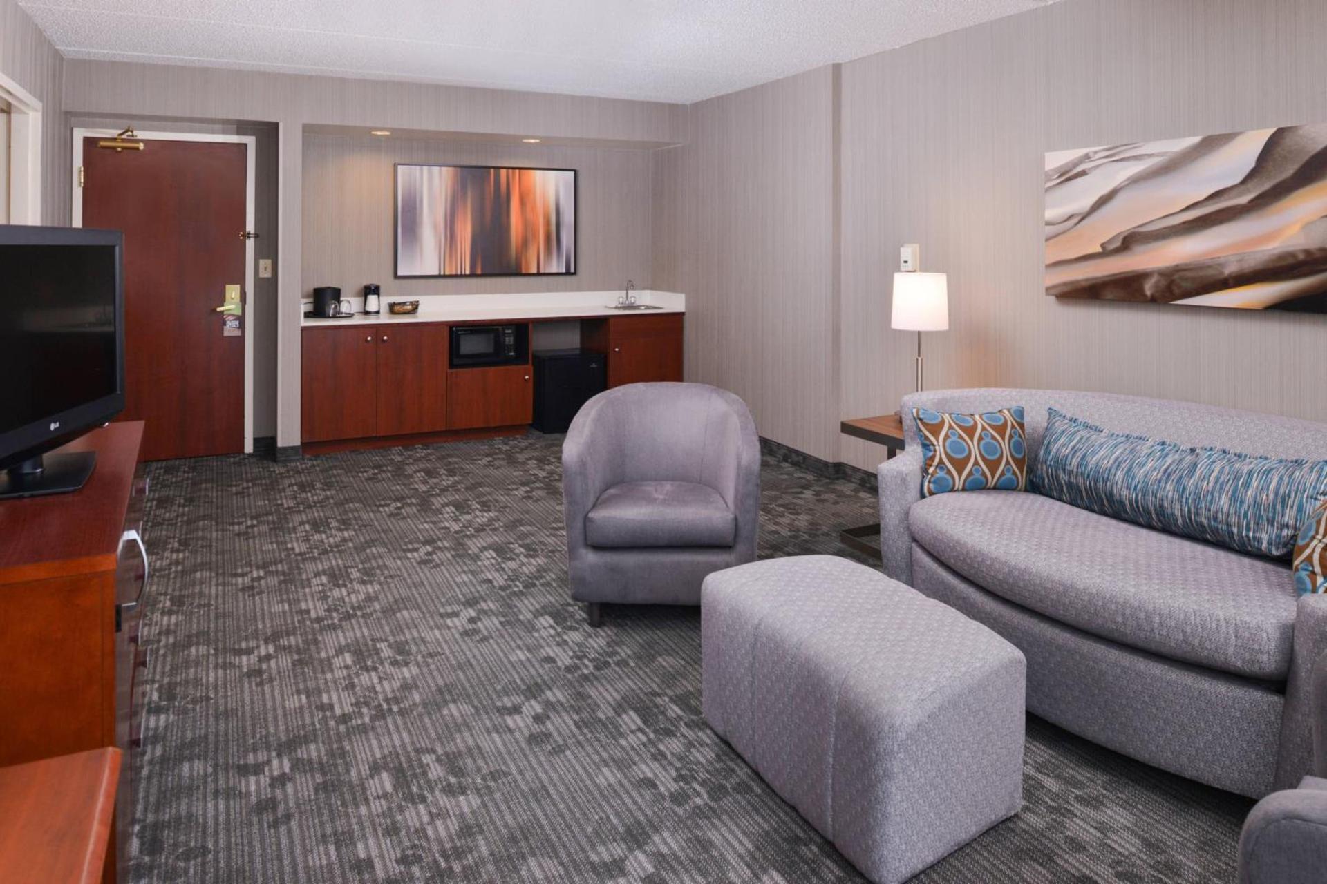 Courtyard by Marriott Charlotte Gastonia photo 9