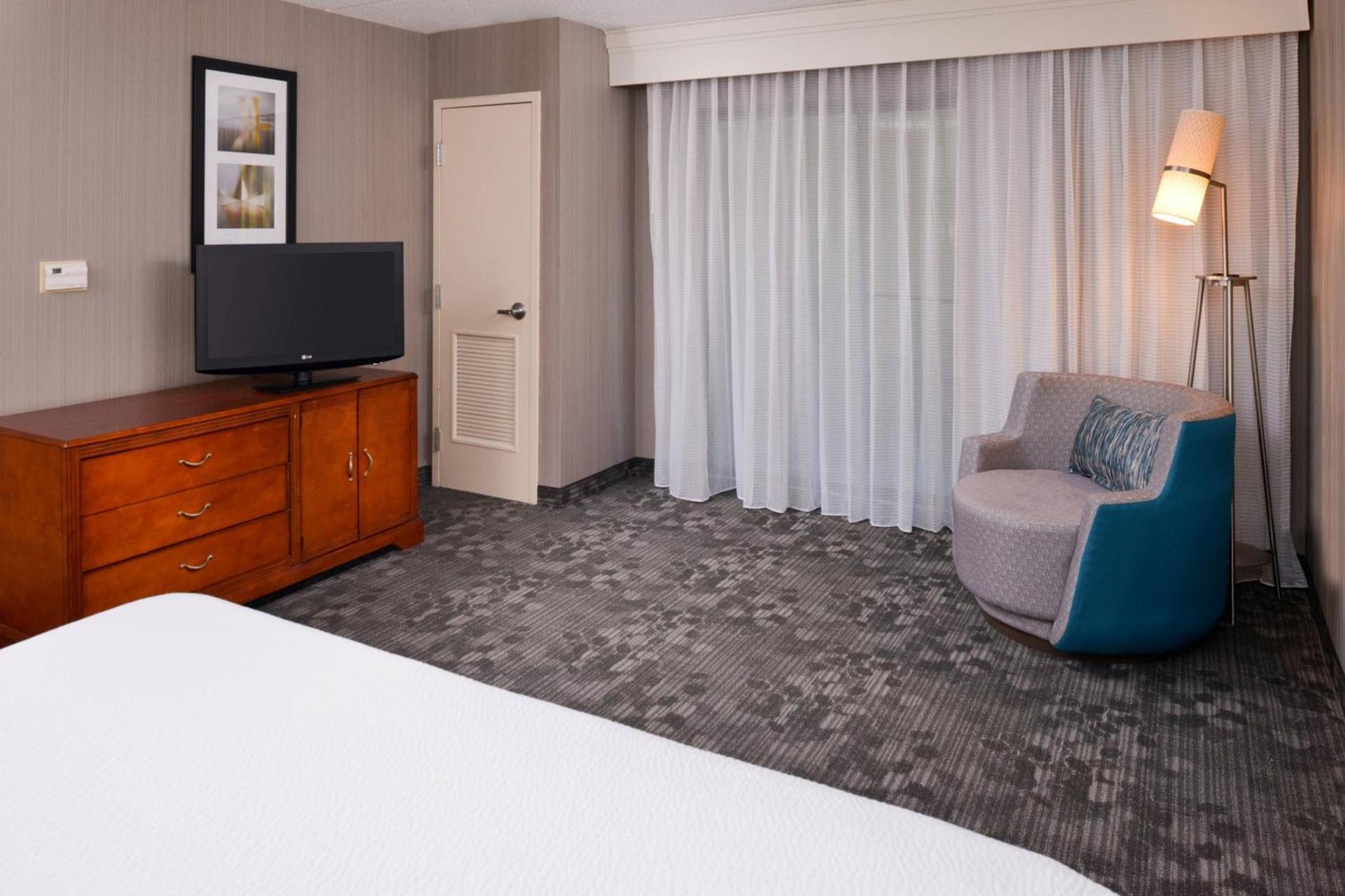 Courtyard by Marriott Charlotte Gastonia photo 12