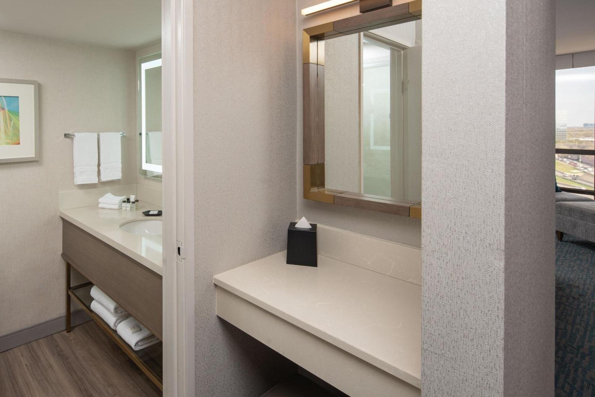 Sheraton Dallas Hotel by the Galleria photo 17