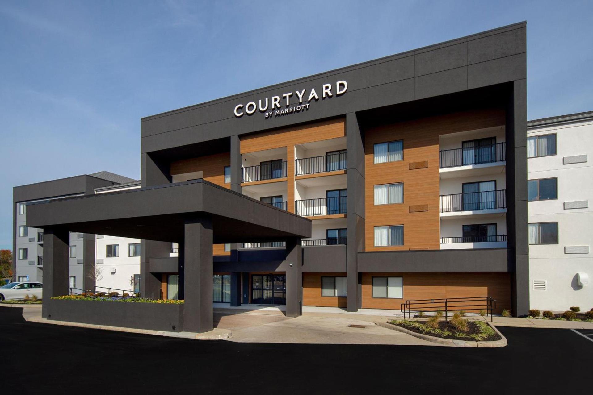 Courtyard by Marriott Cincinnati Airport photo 7