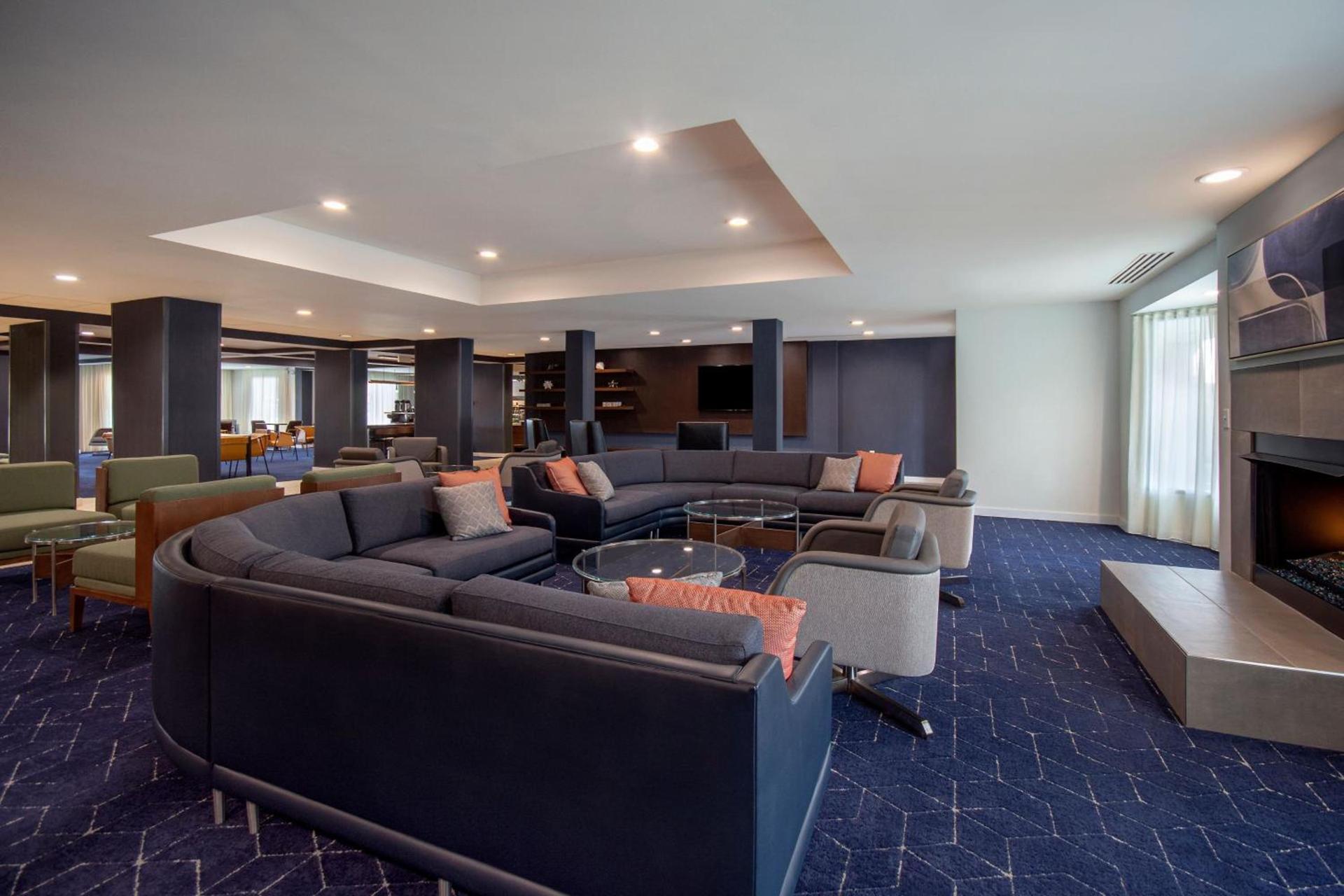 Courtyard by Marriott Cincinnati Airport photo 17